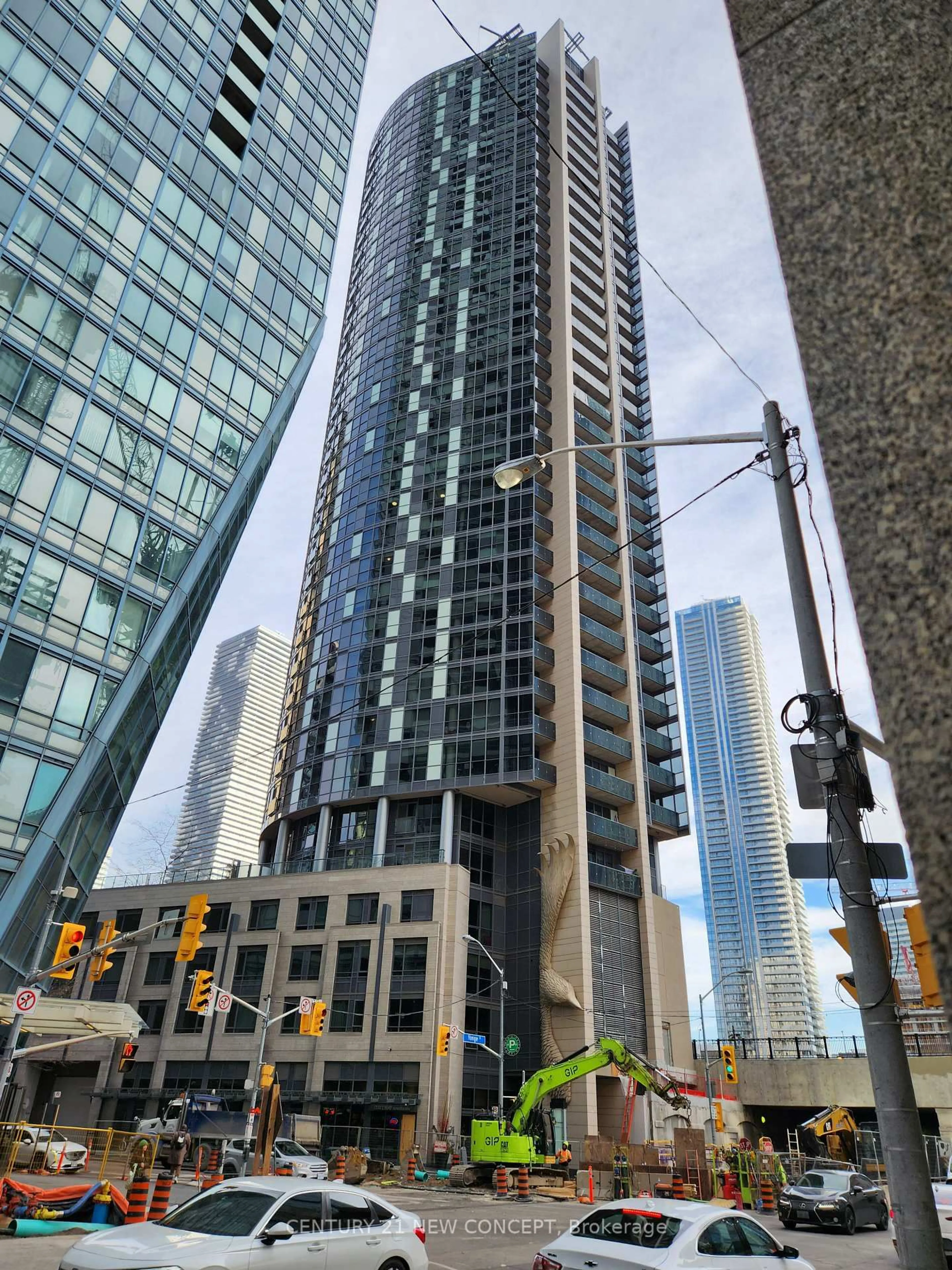Indoor foyer for 1 The Esplanade #1908, Toronto Ontario M5E 0A8