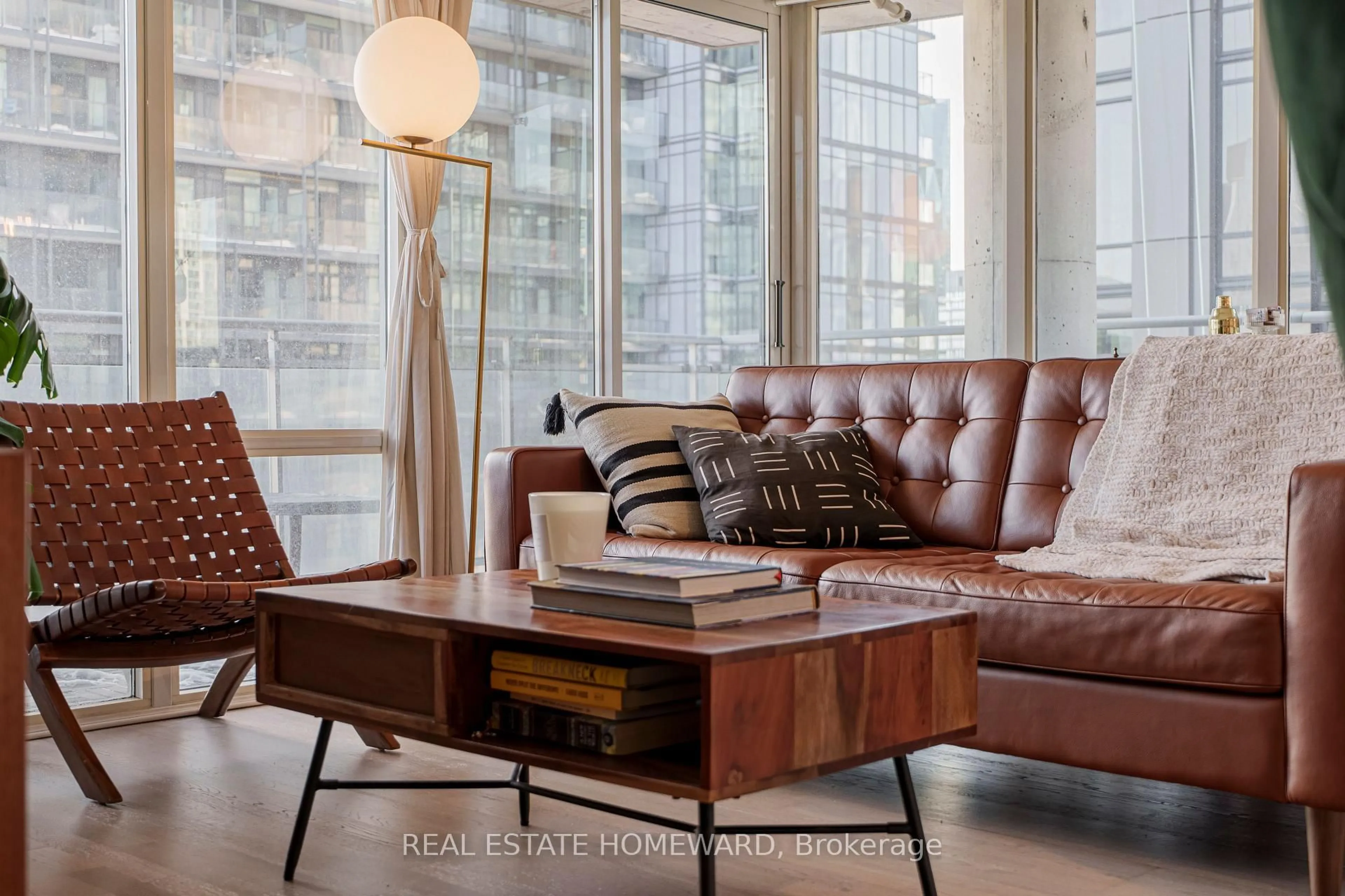 Living room with furniture, unknown for 255 Richmond St #1404, Toronto Ontario M5A 4T7