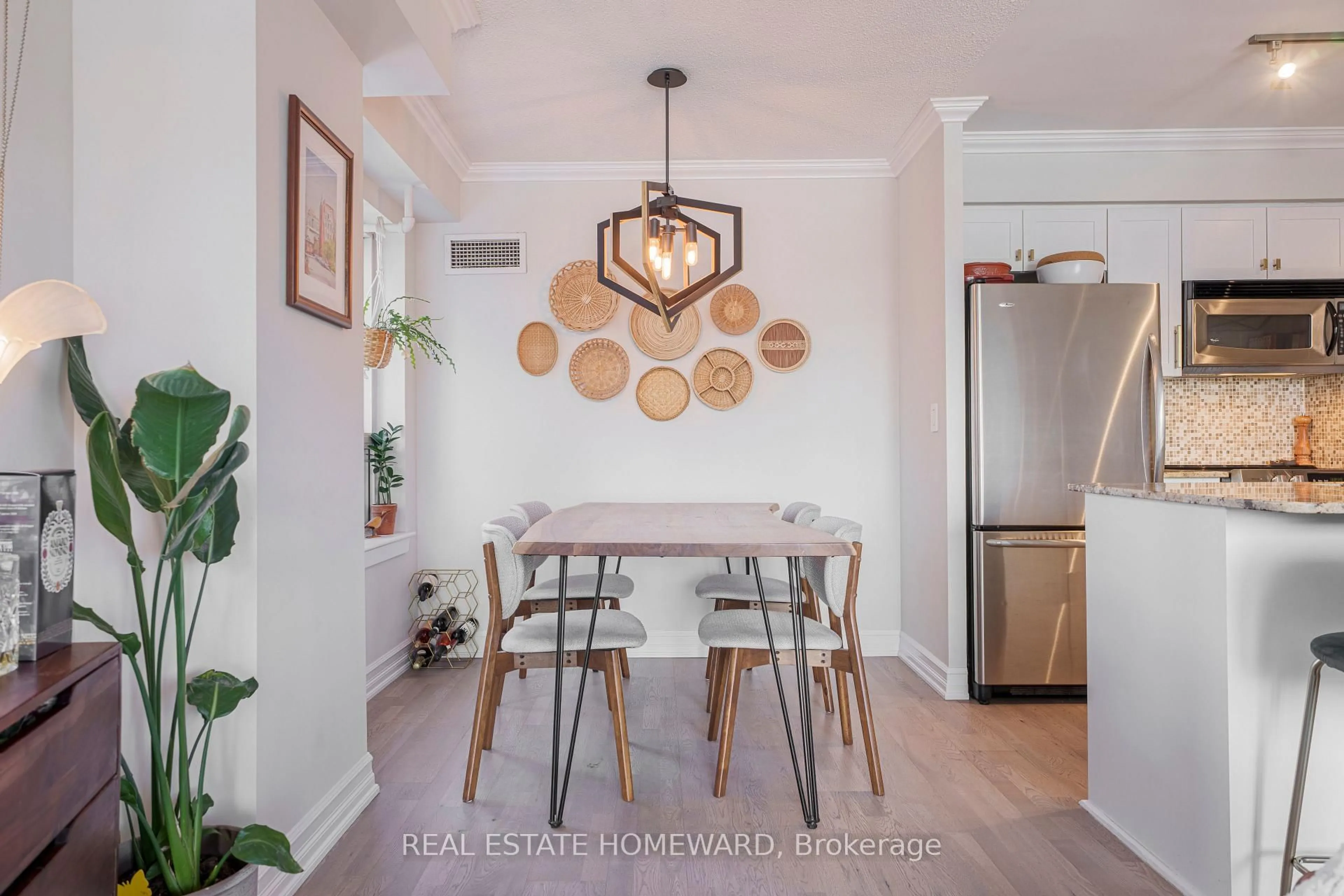 Dining room, unknown for 255 Richmond St #1404, Toronto Ontario M5A 4T7