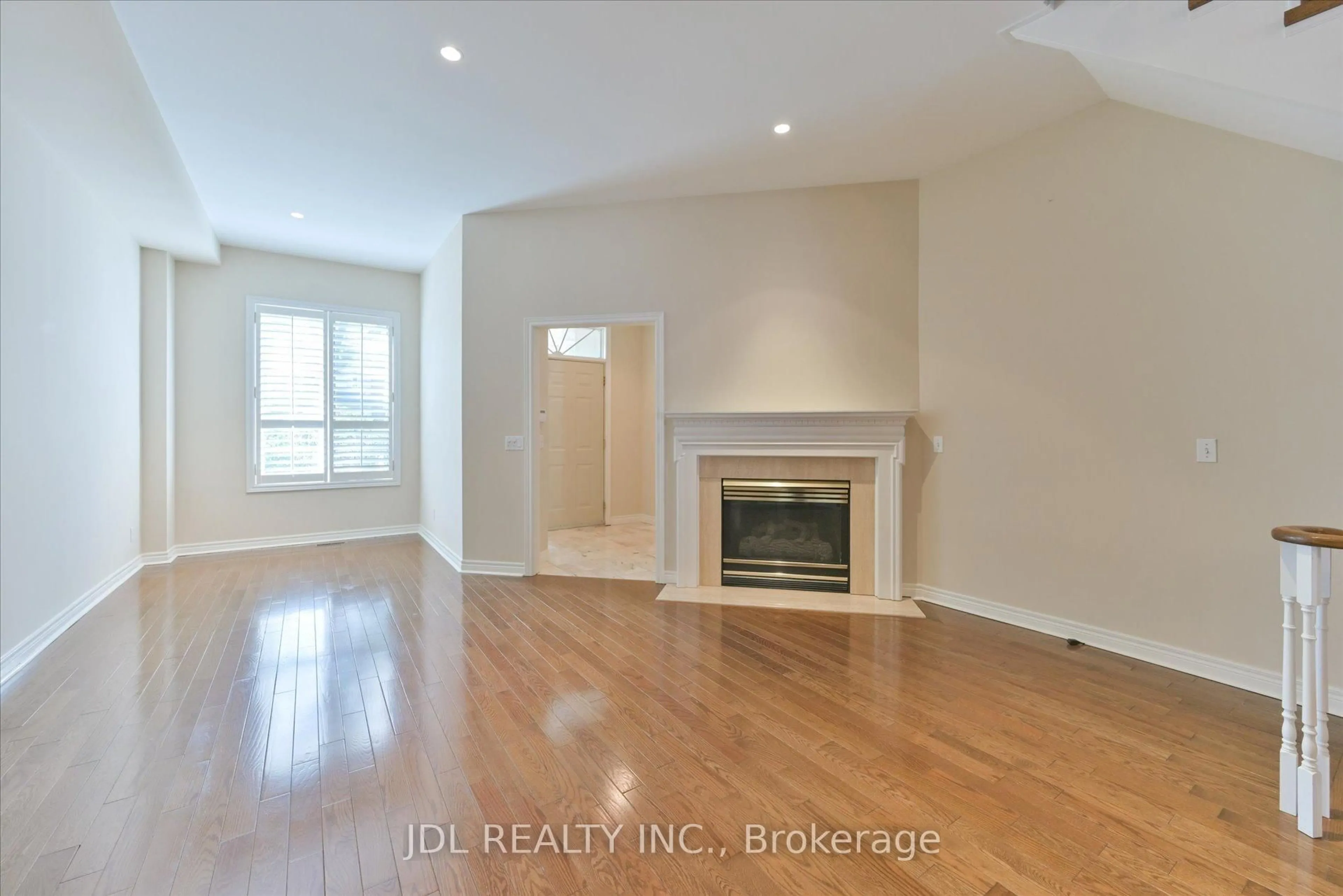 A pic of a room for 3036 Bayview Ave #I, Toronto Ontario M2N 5L2