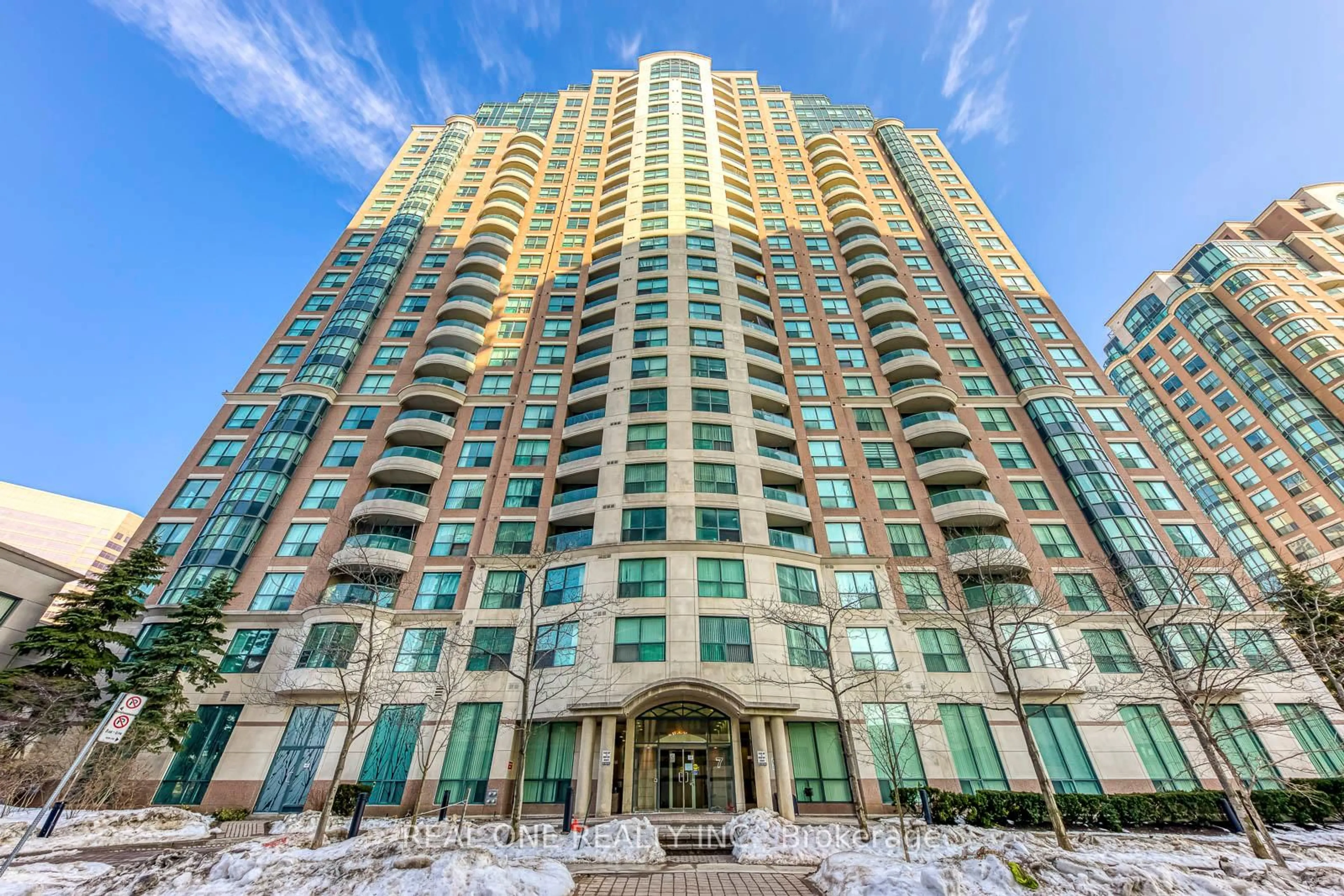 Indoor foyer for 7 Lorraine Dr #602, Toronto Ontario M2N 7H2