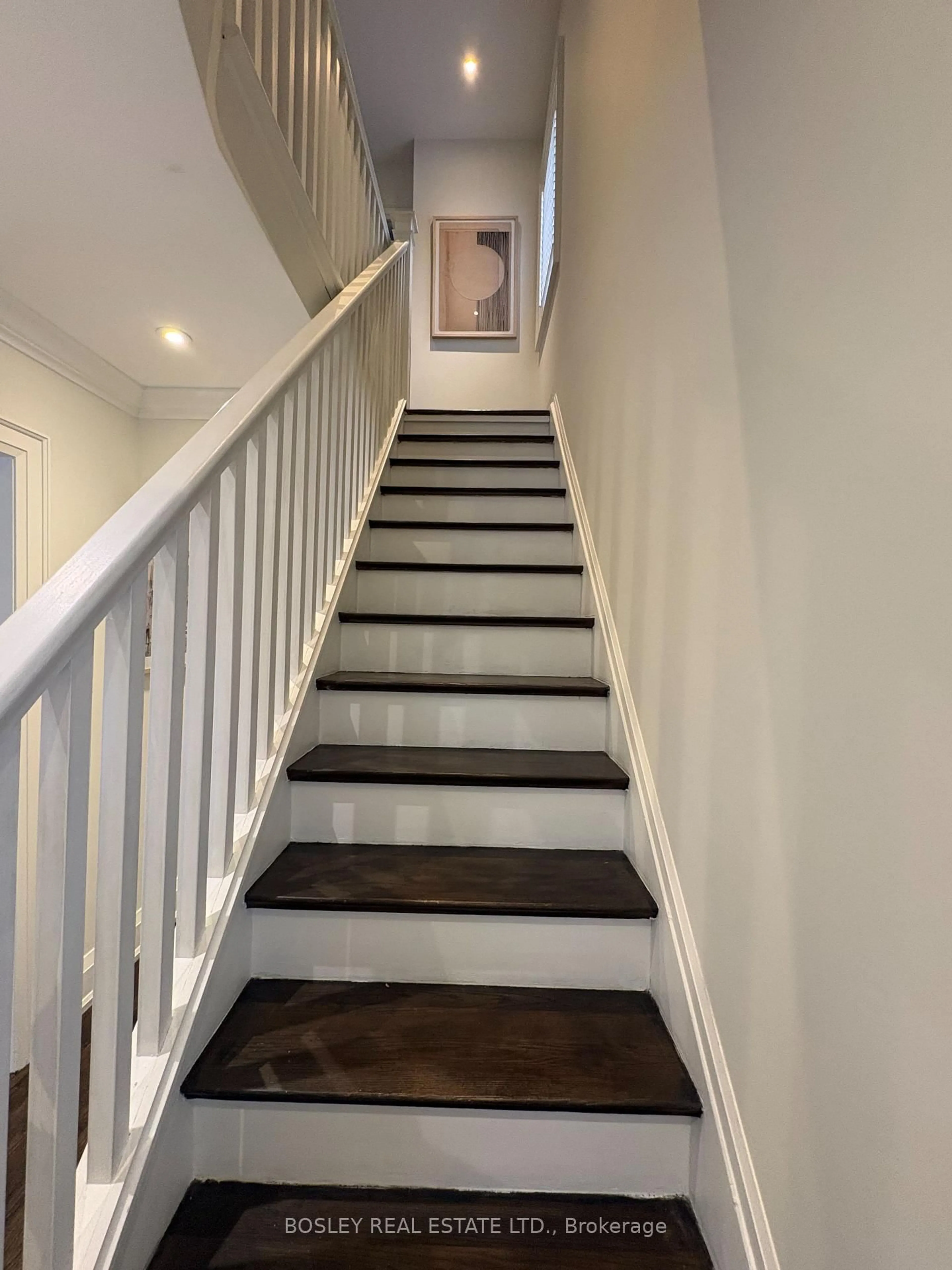 Stairs for 19 Thursfield Cres, Toronto Ontario M4G 2N4