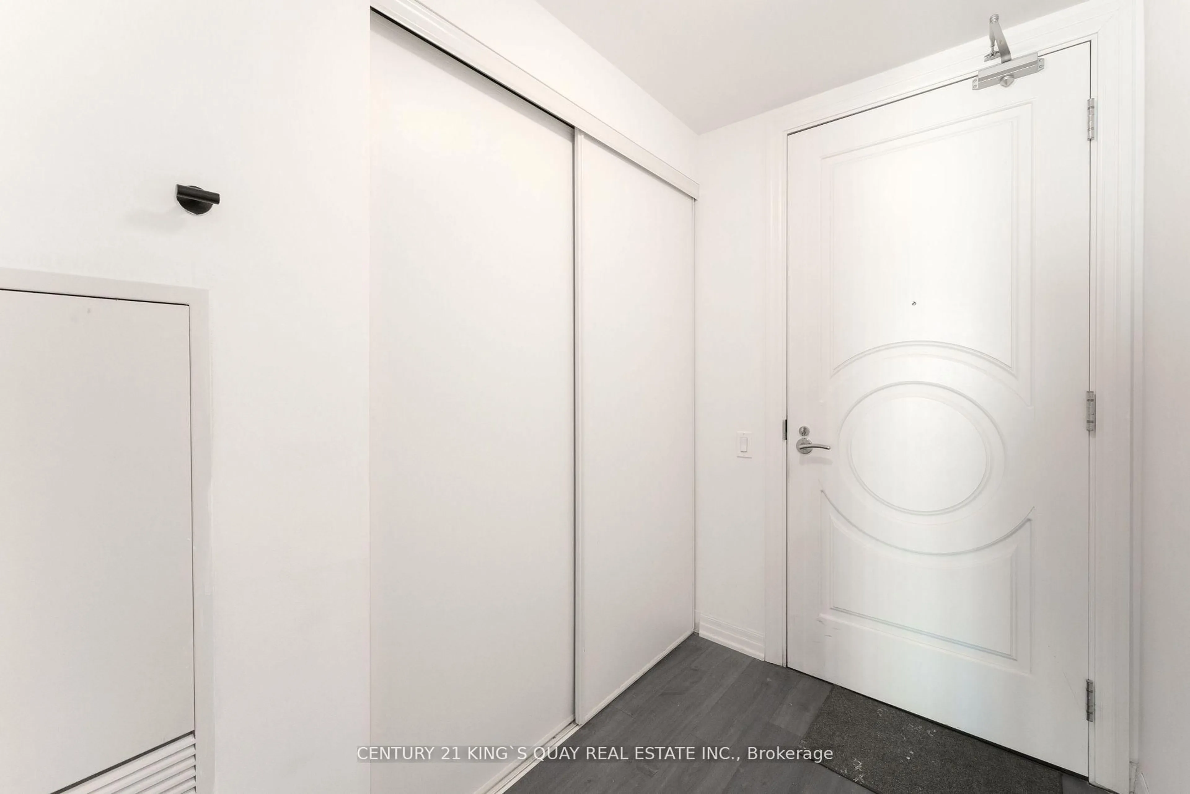 Unknown for 88 Blue Jays Way #3011, Toronto Ontario M5V 0L7