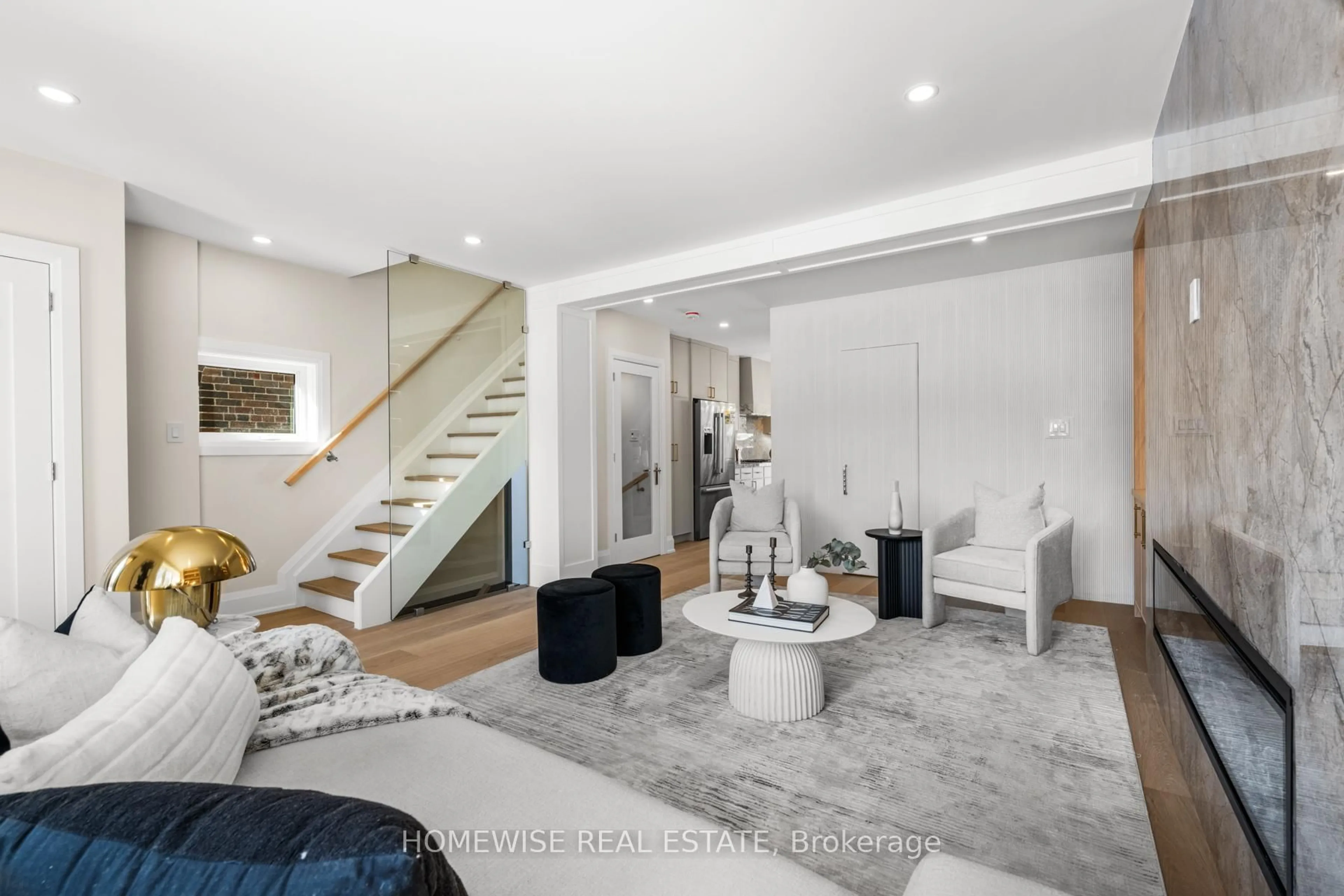 Living room with furniture, unknown for 306 Manor Rd, Toronto Ontario M4S 1S2