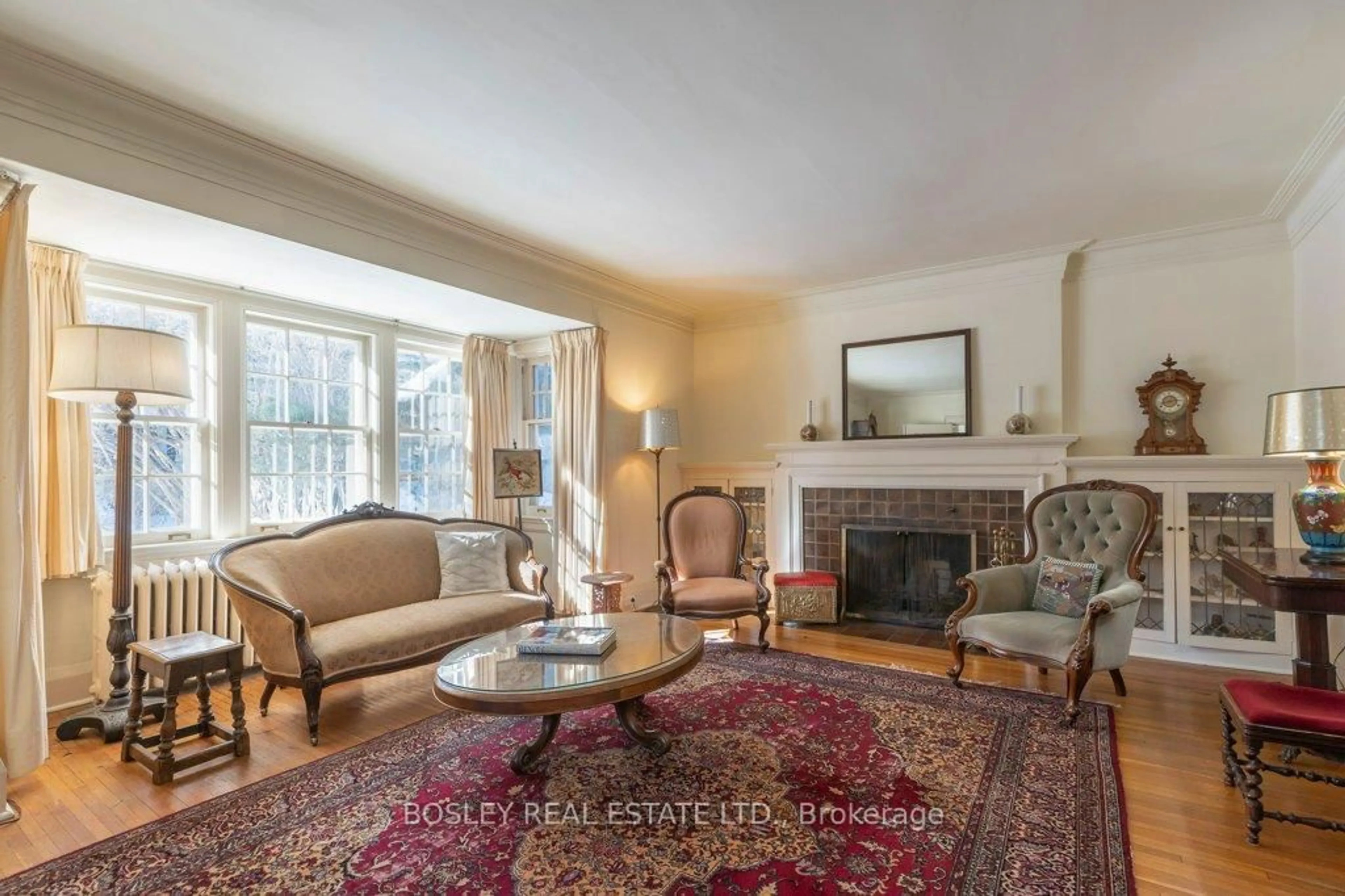 Living room with furniture, unknown for 47 Harper Ave, Toronto Ontario M4T 2L2