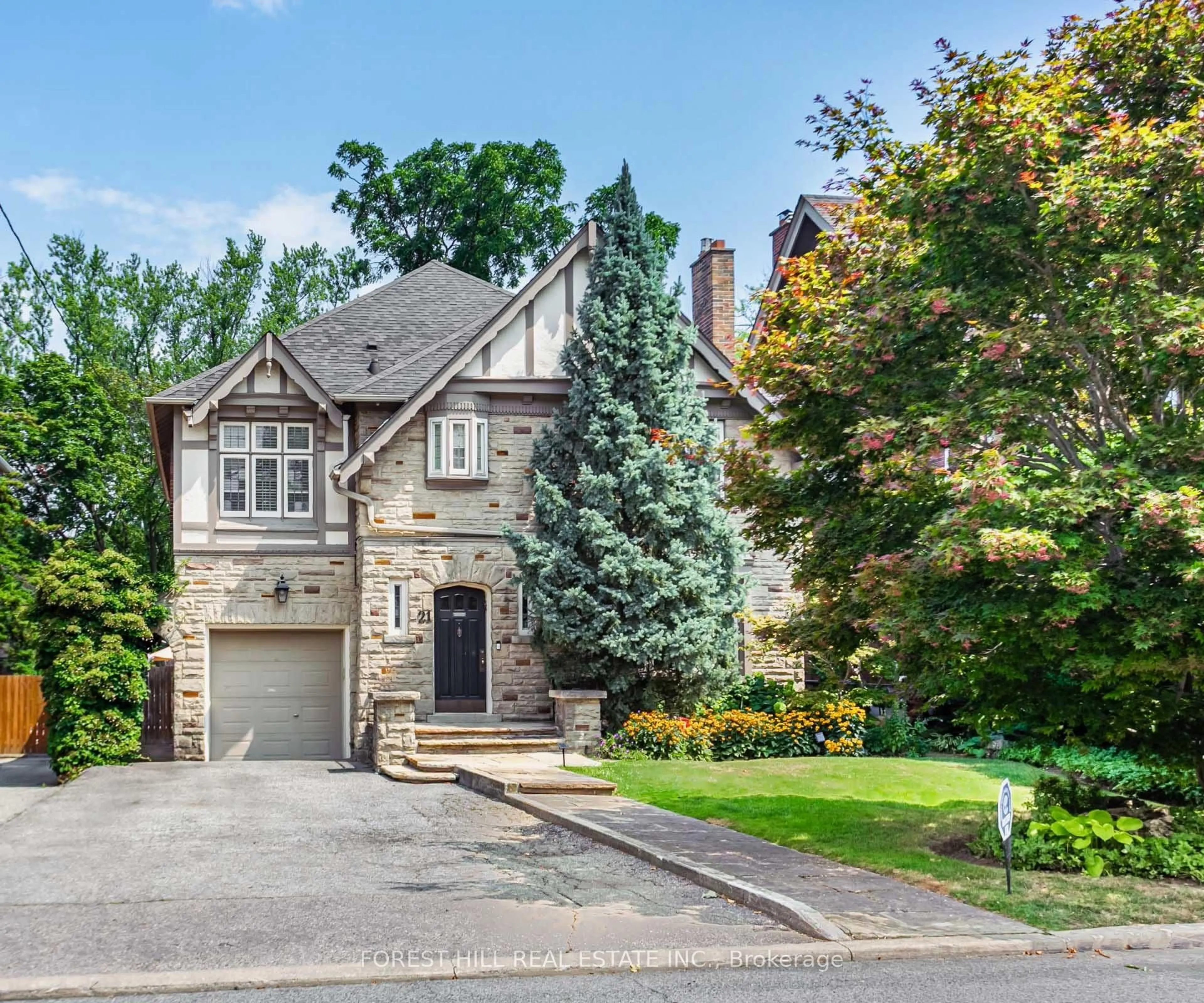 Home with brick exterior material, street for 21 Gardiner Rd, Toronto Ontario M5P 3B4