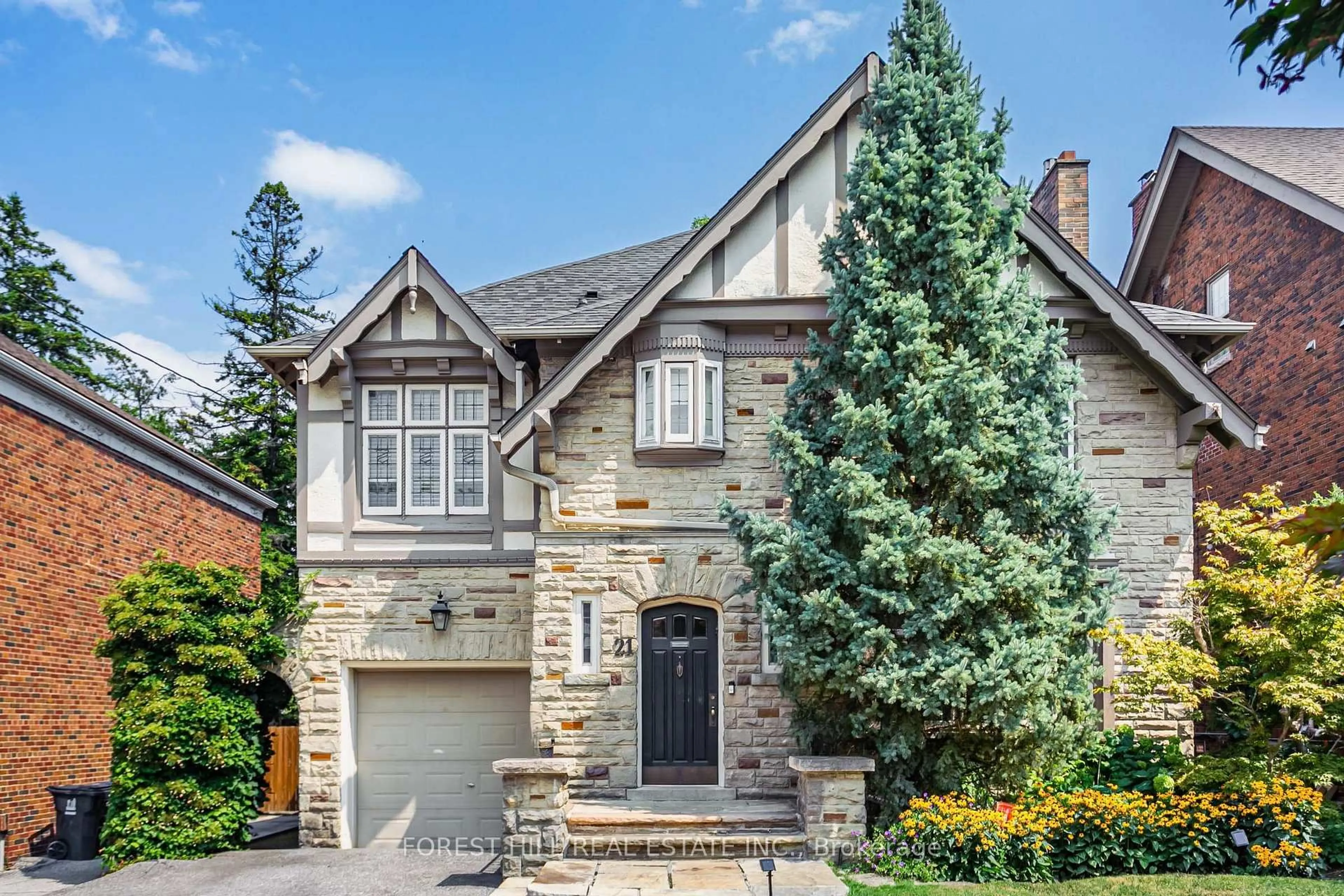 Home with brick exterior material, street for 21 Gardiner Rd, Toronto Ontario M5P 3B4