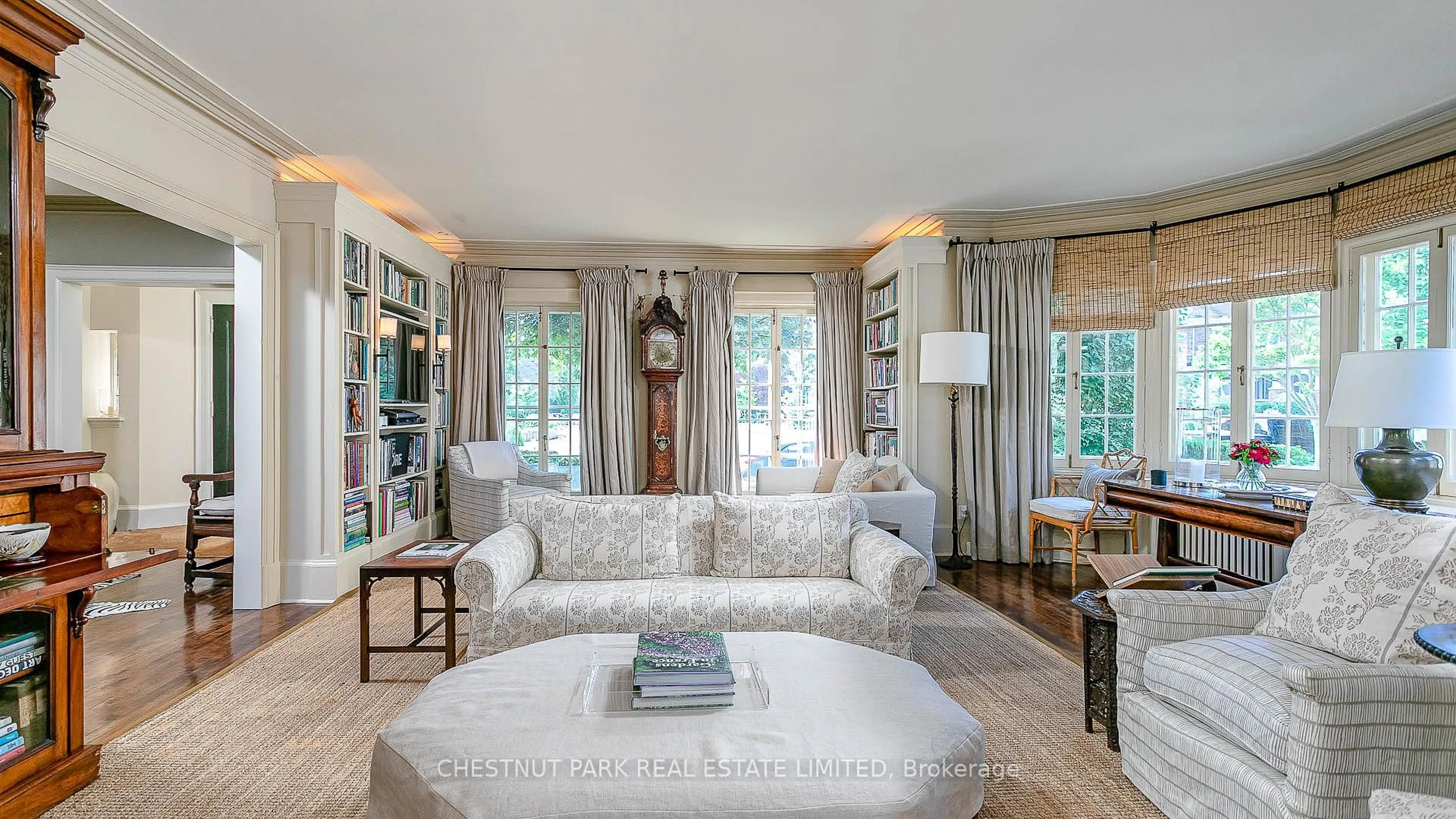 Living room with furniture, unknown for 42 Lytton Blvd, Toronto Ontario M4R 1L3