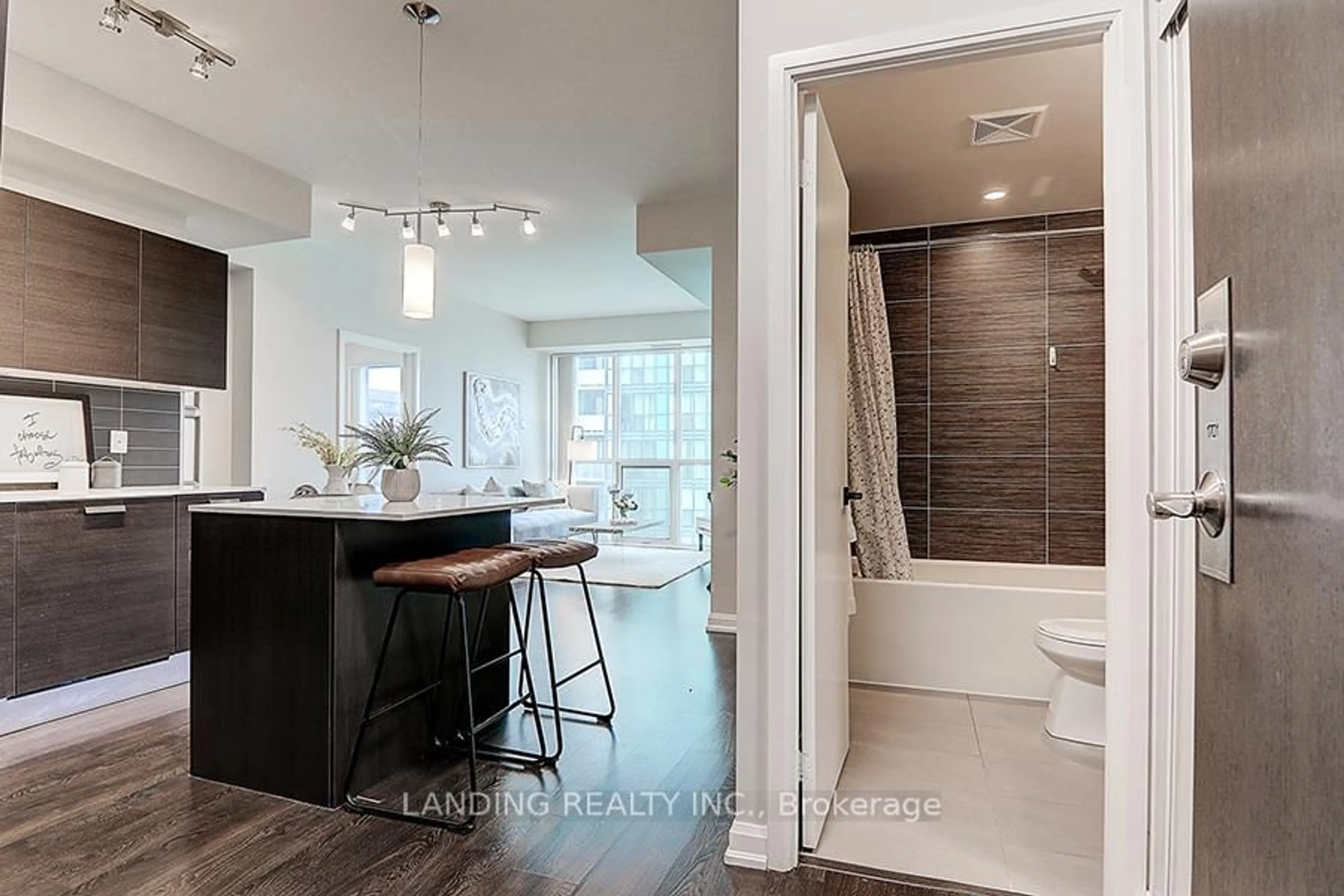 Contemporary bathroom, ceramic/tile floor for 11 Bogert Ave #1701, Toronto Ontario M3N 0H4
