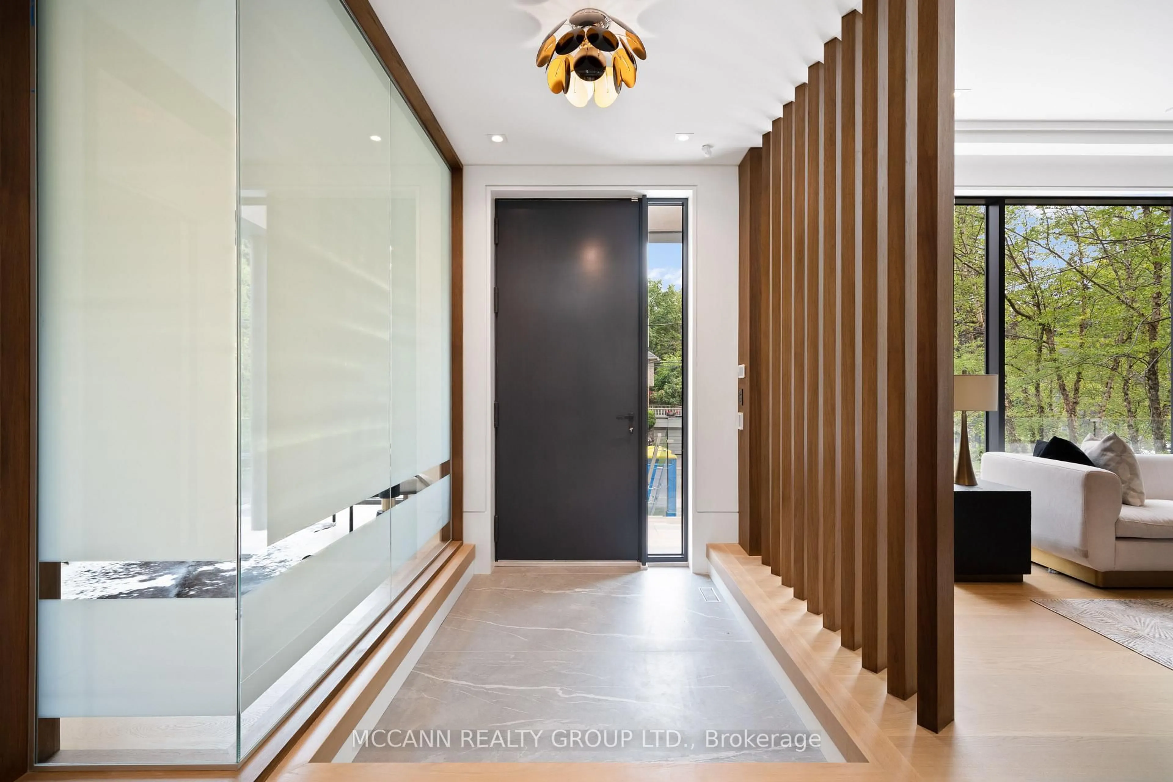 Indoor entryway for 64 Glengowan Rd, Toronto Ontario M4N 1G4