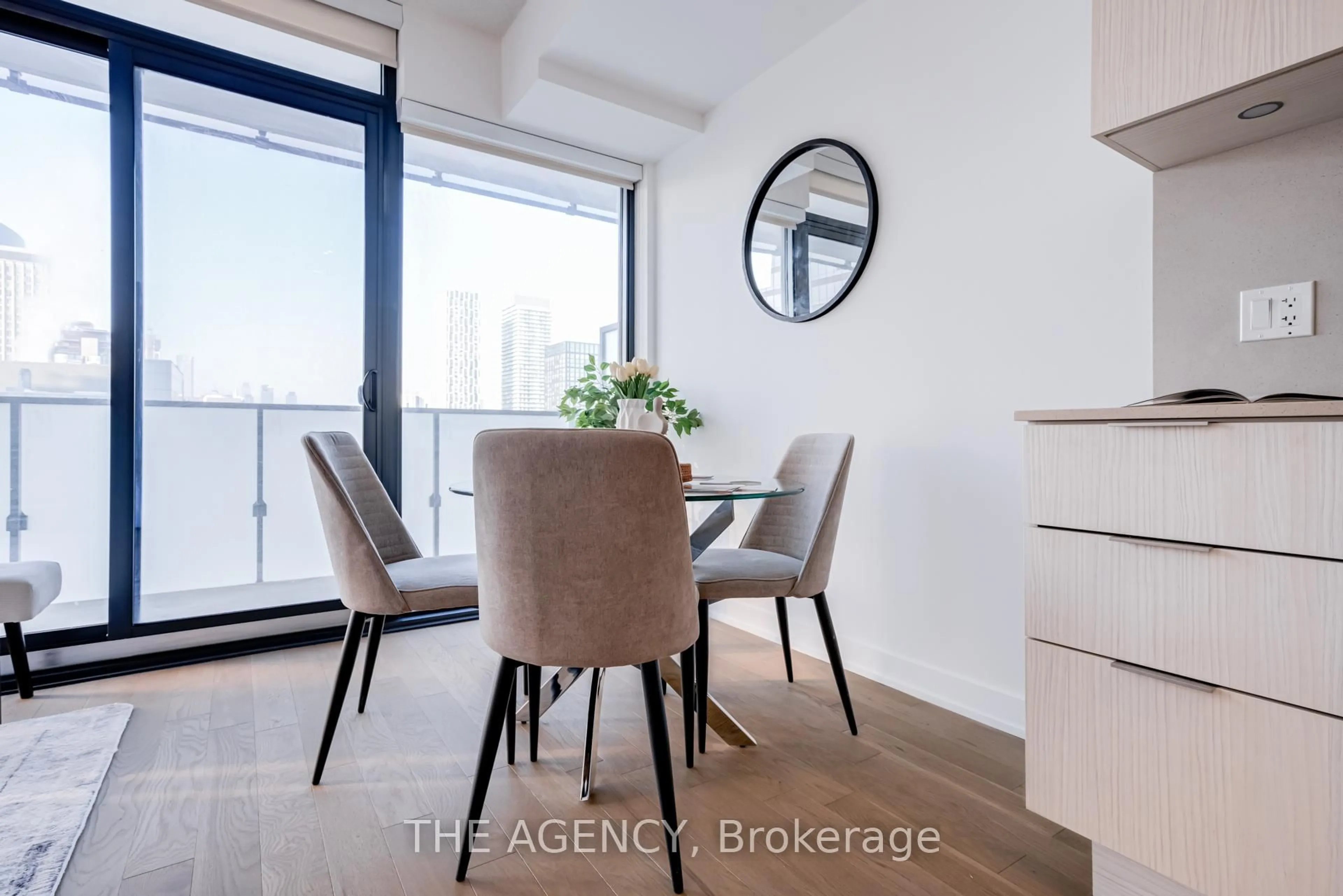 A pic of a room for 25 Richmond St #2214, Toronto Ontario M5C 0A6