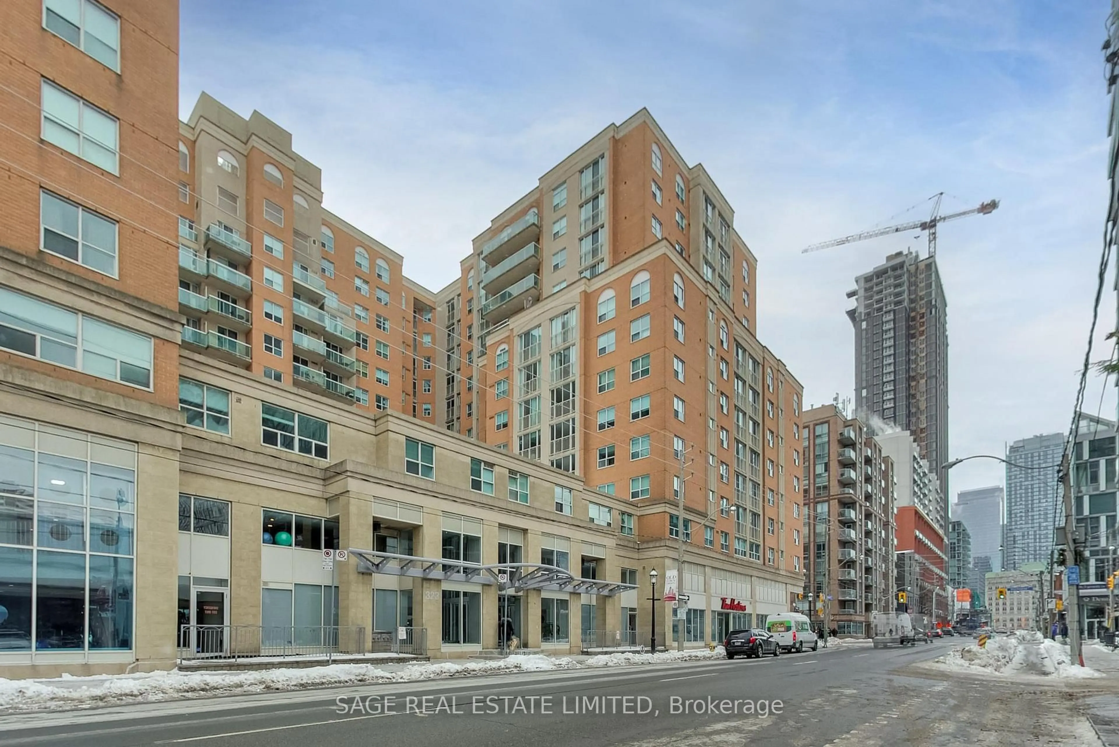 Patio, street for 313 Richmond St #562, Toronto Ontario M5A 4S7