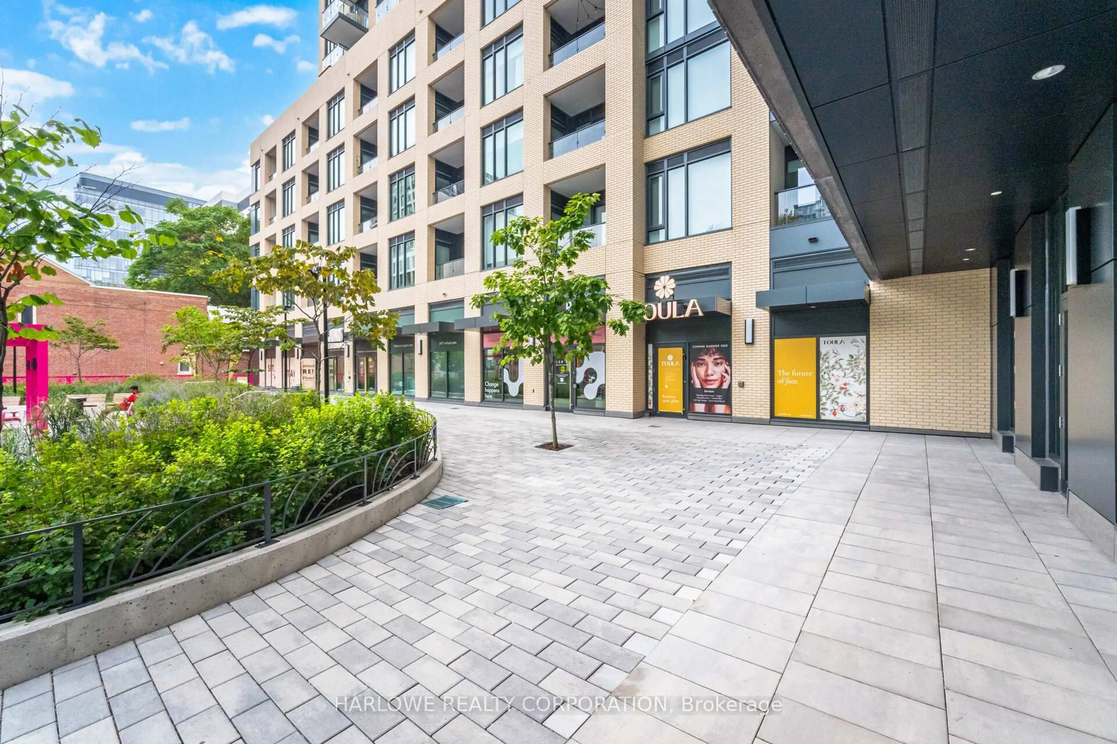 Patio, street for 543 Richmond St #601, Toronto Ontario M5V 0W9
