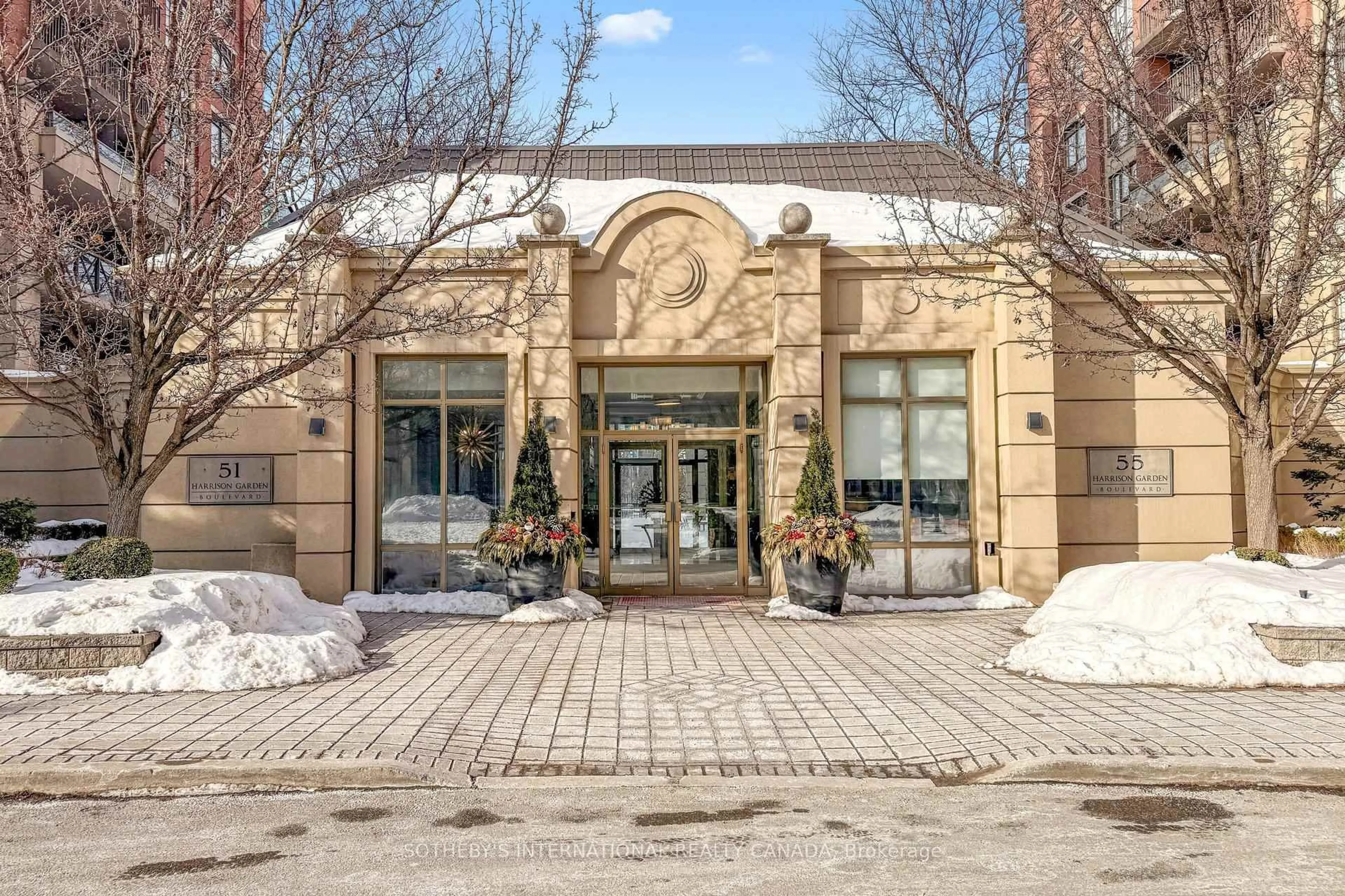 Lobby for 55 Harrison Garden Blvd #204, Toronto Ontario M2N 7G3