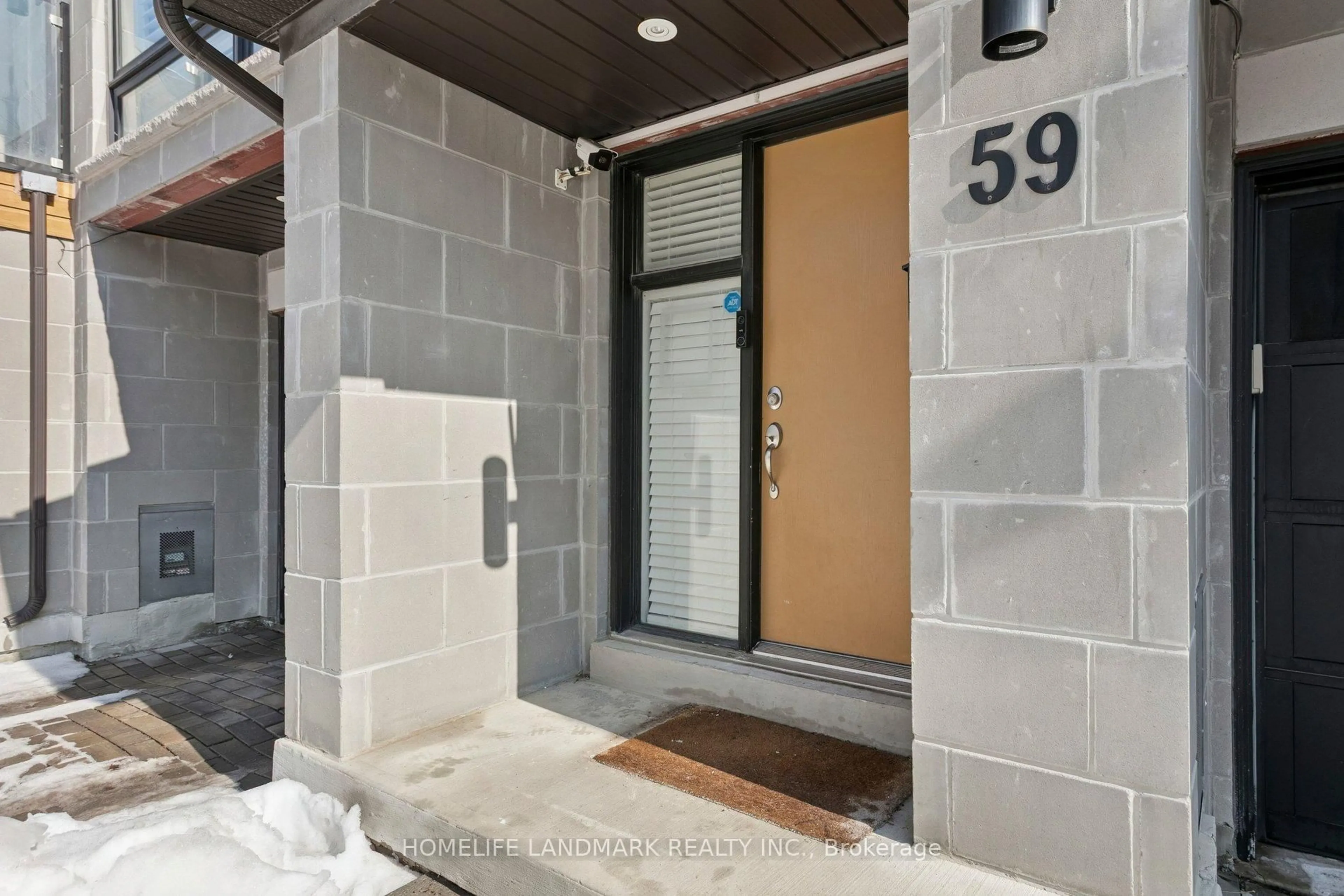 Indoor entryway for 59 Kenneth Wood Cres, Toronto Ontario M2N 0K3