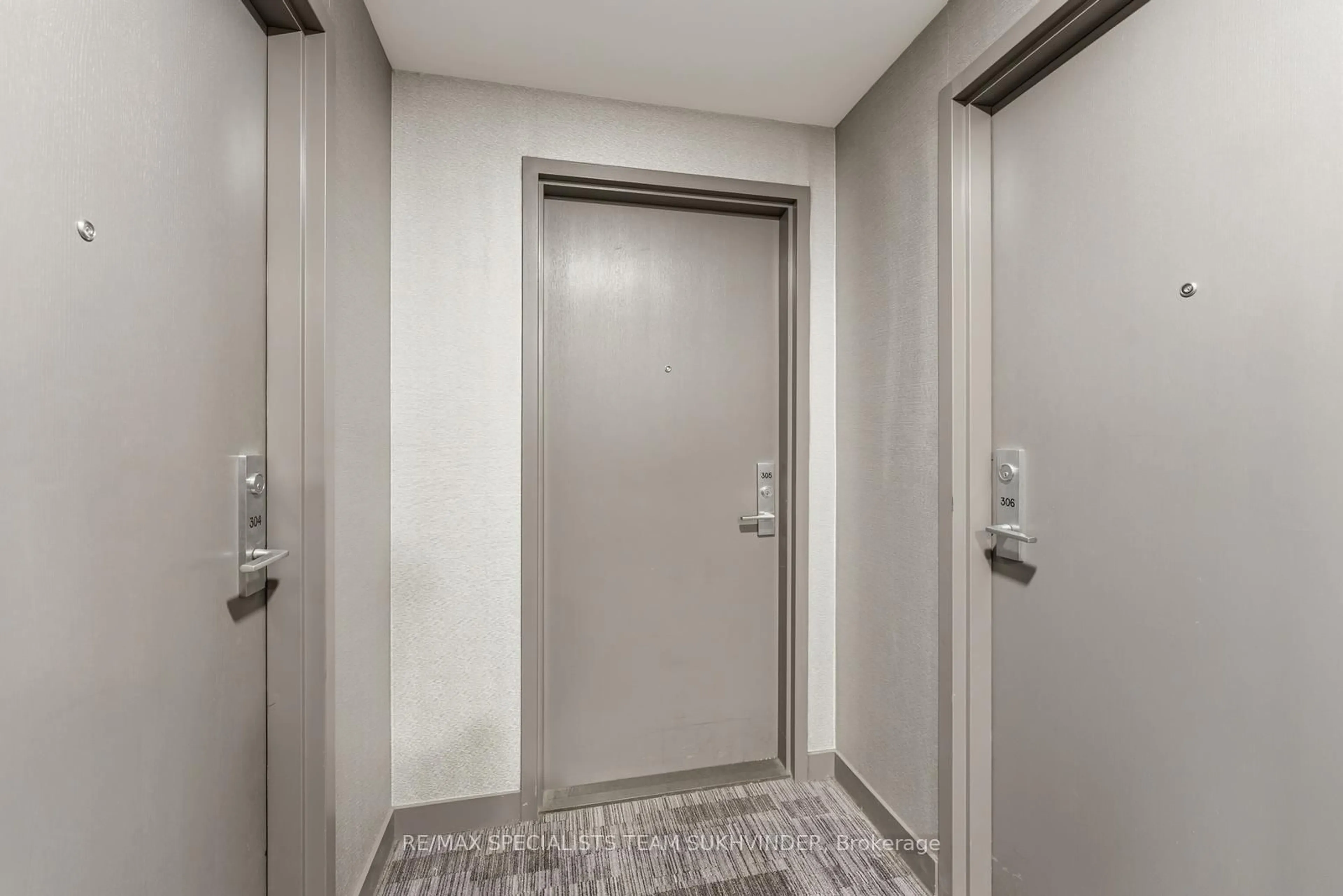 Indoor foyer for 69 Lynn Williams St #305, Toronto Ontario M6K 3R9