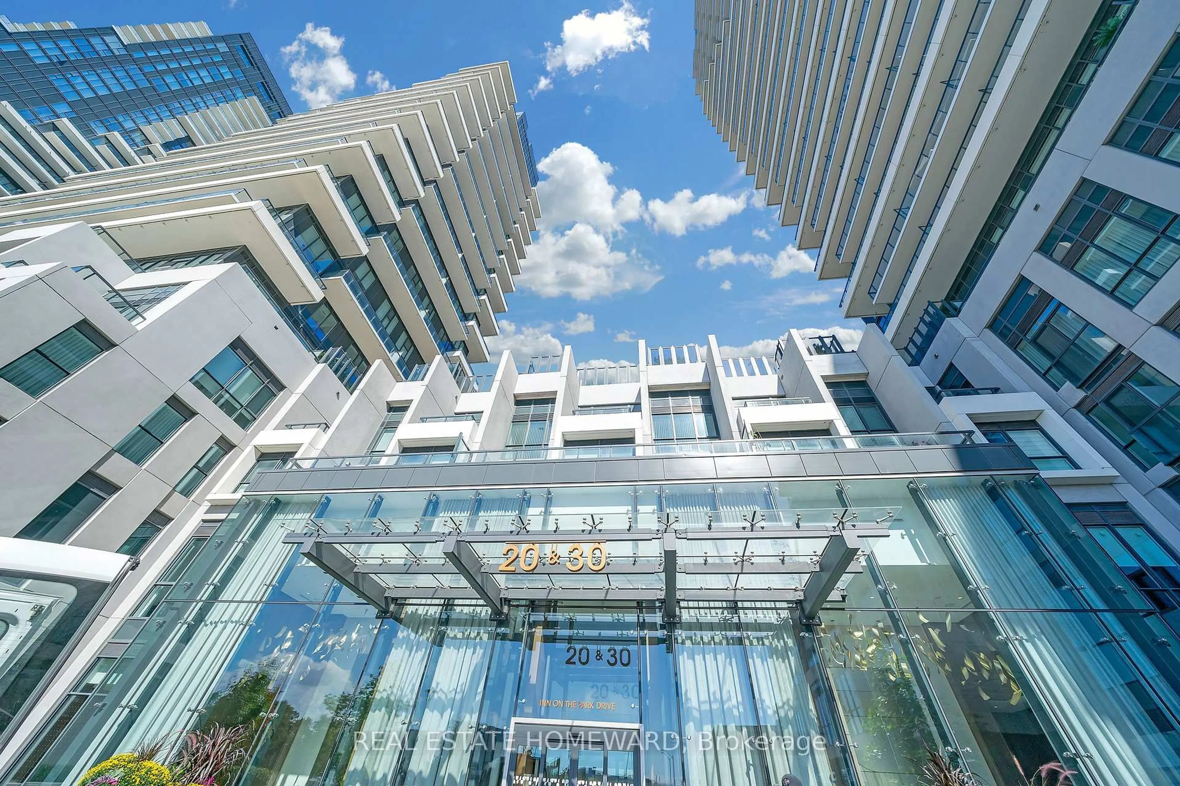 Indoor foyer for 20 Inn On The Park Dr #2039, Toronto Ontario M3C 0P8