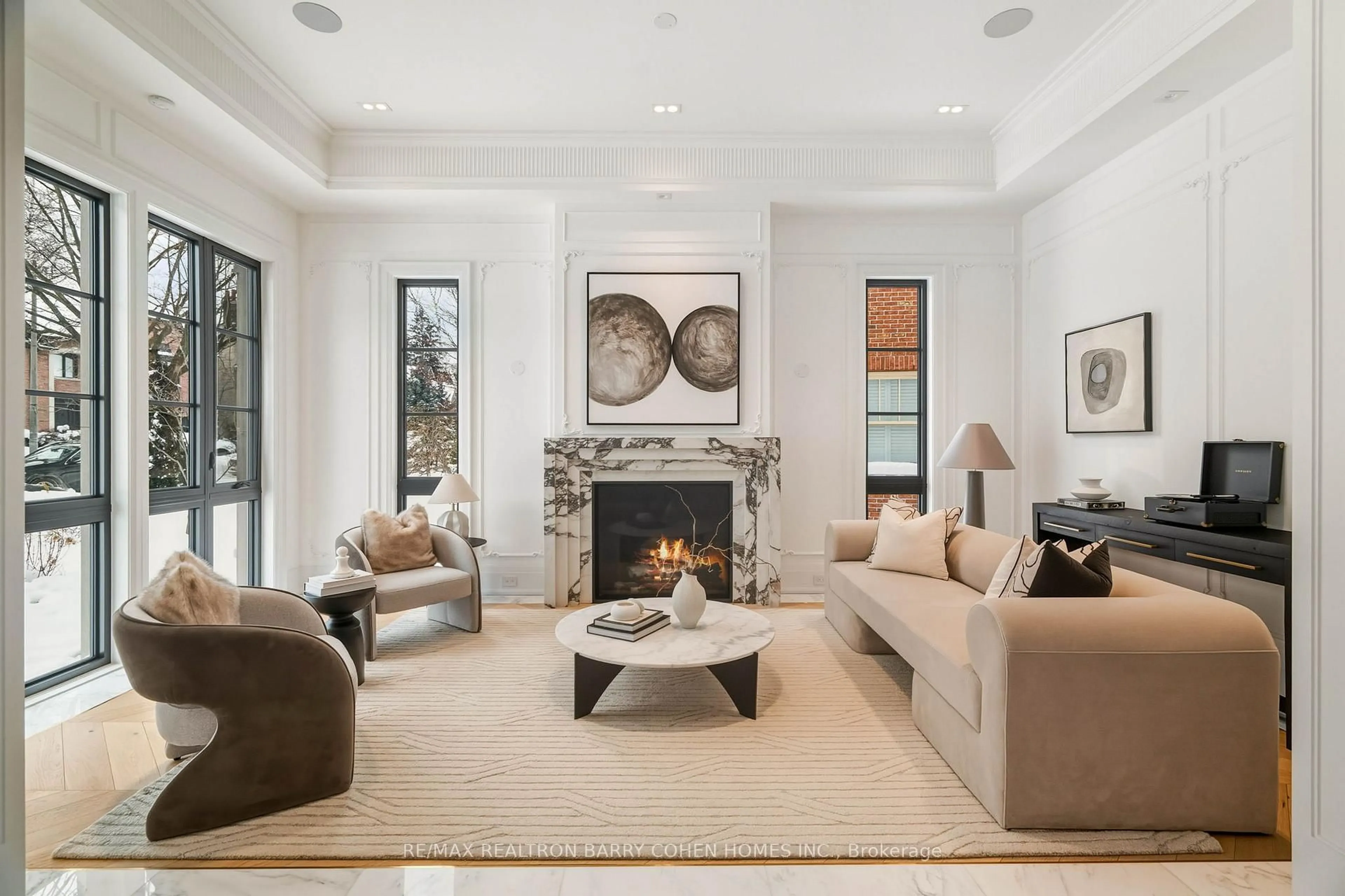 Living room with furniture, unknown for 106 Yorkminster Rd, Toronto Ontario M2P 1M6