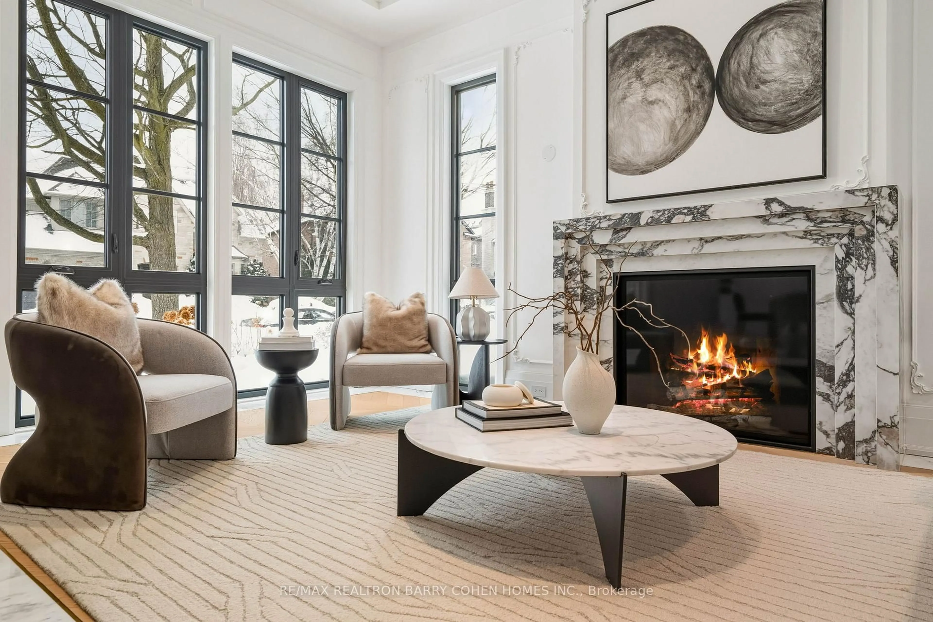 Living room with furniture, unknown for 106 Yorkminster Rd, Toronto Ontario M2P 1M6