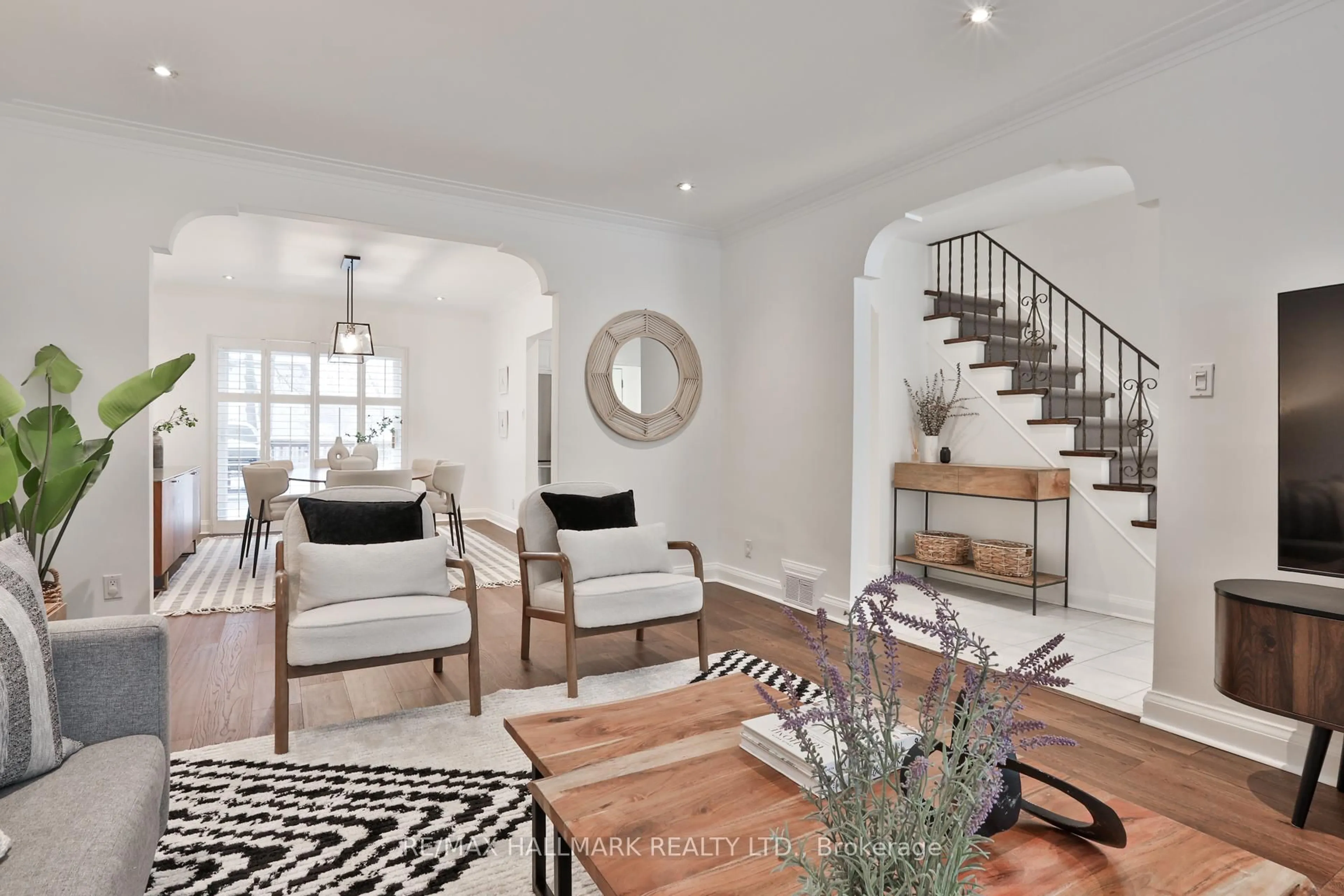 Unknown for 299 Ridley Blvd, Toronto Ontario M3H 1K8