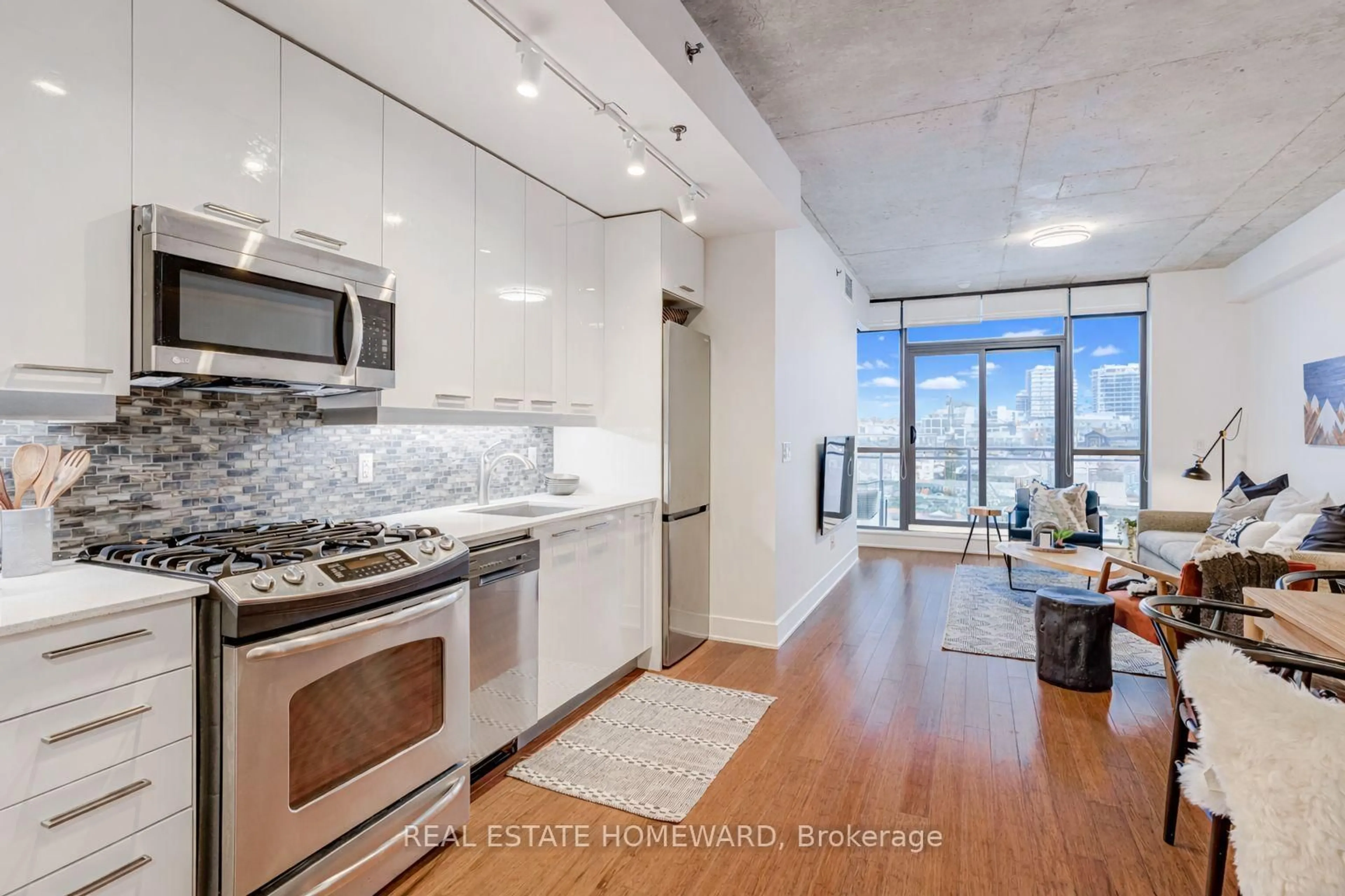 Open concept kitchen, unknown for 90 Trinity St #709, Toronto Ontario M5A 0E4