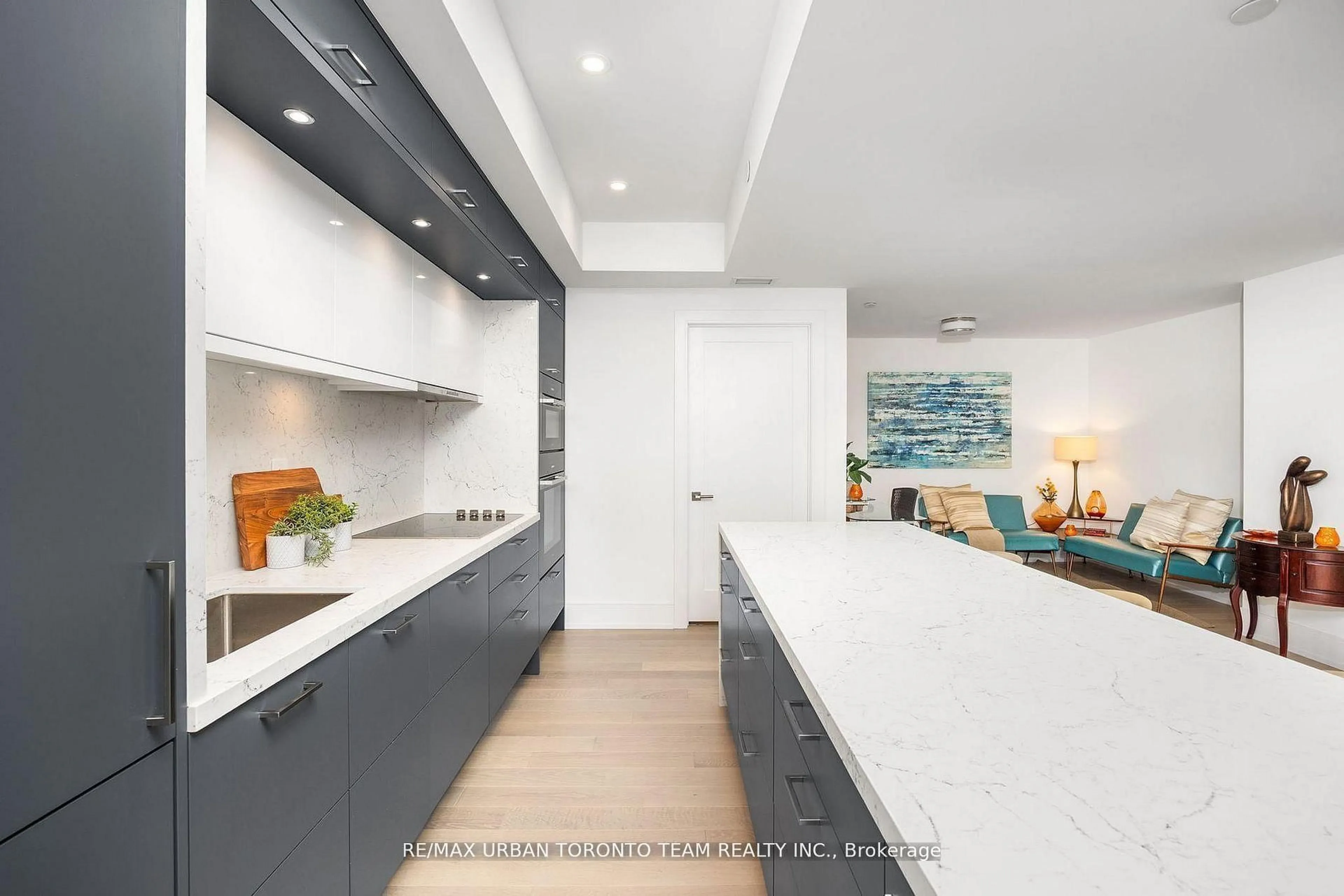 Contemporary kitchen, ceramic/tile floor for 155 Merchants' Wharf #415, Toronto Ontario M5A 0Y4