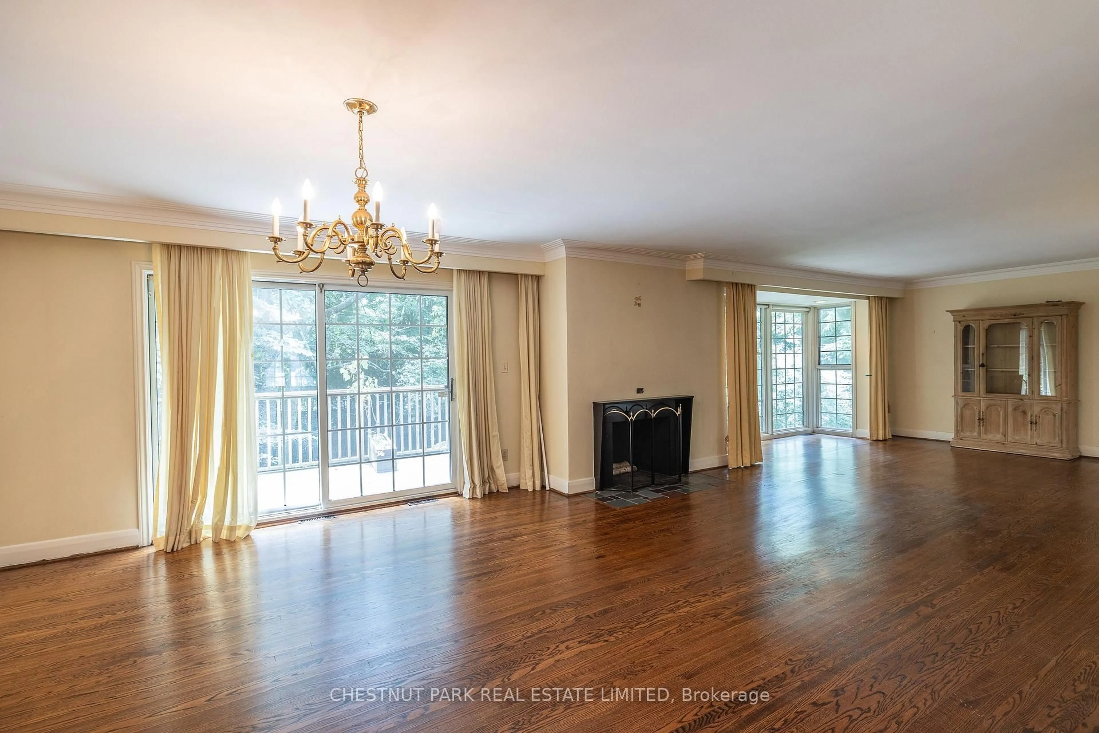 Unknown for 5 Stratheden Rd, Toronto Ontario M4N 1E2