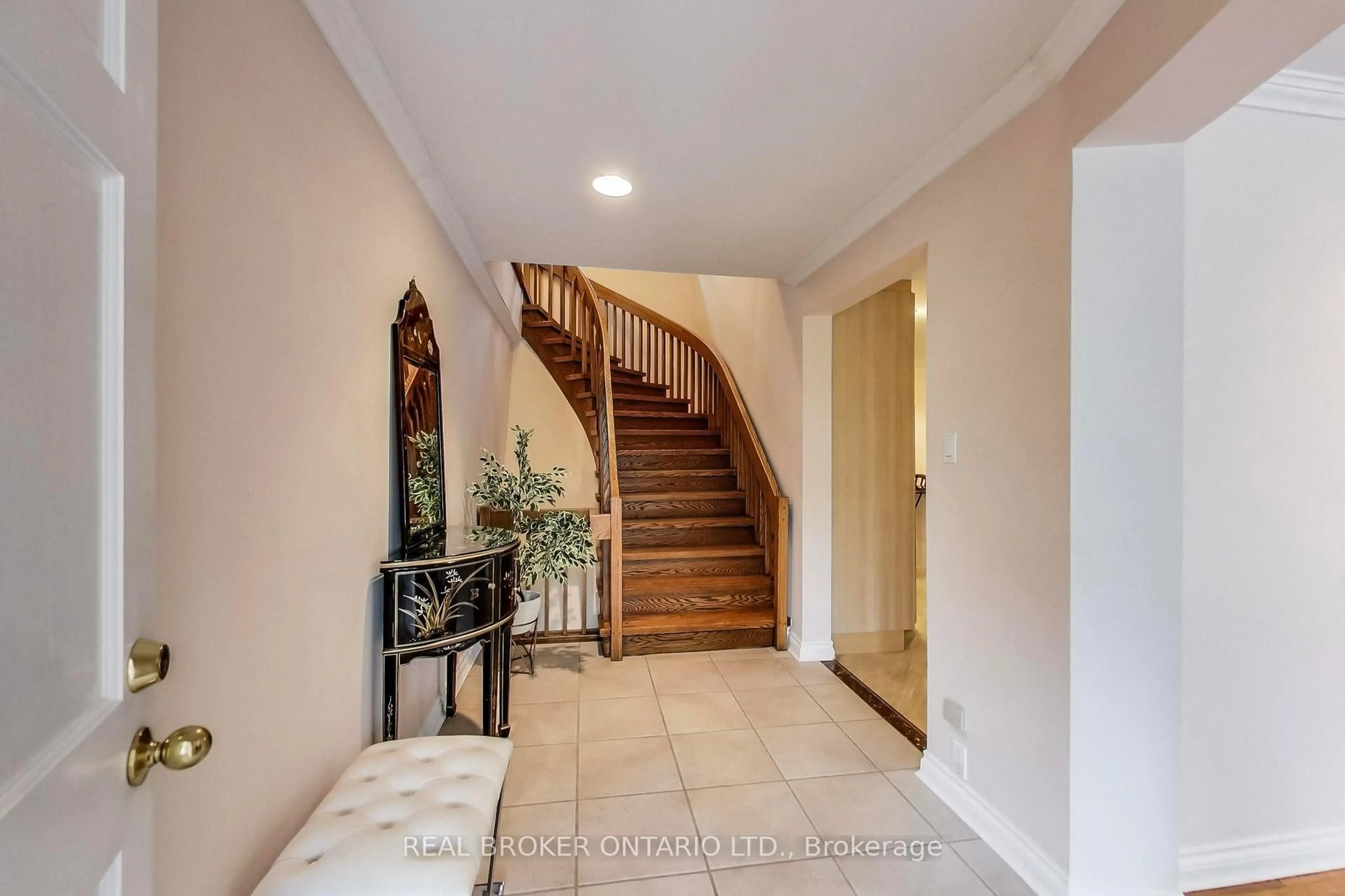 Unknown for 48 Silvergrove Rd, Toronto Ontario M2L 2N6