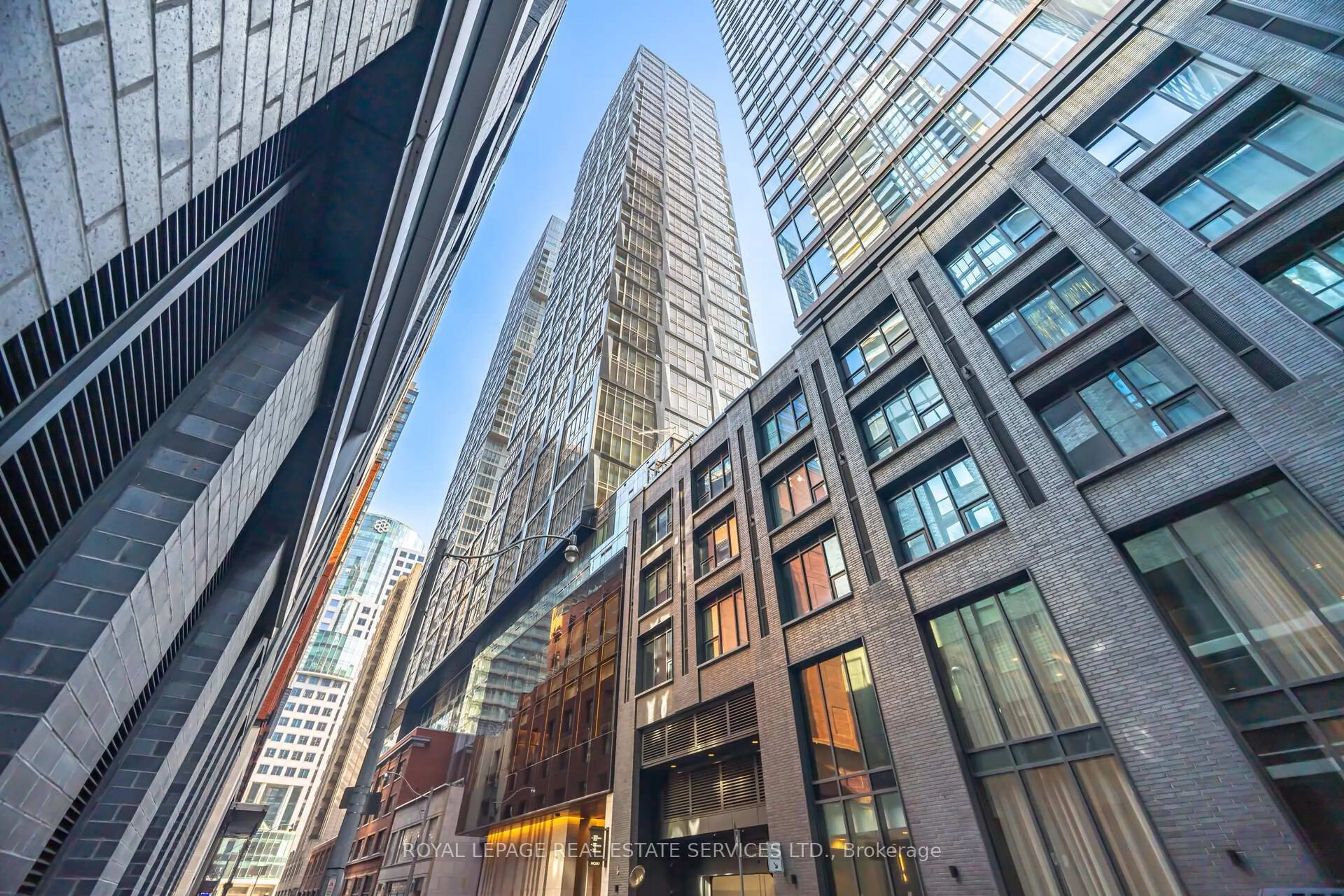 Unknown for 35 Mercer St #2316, Toronto Ontario M5V 1H2