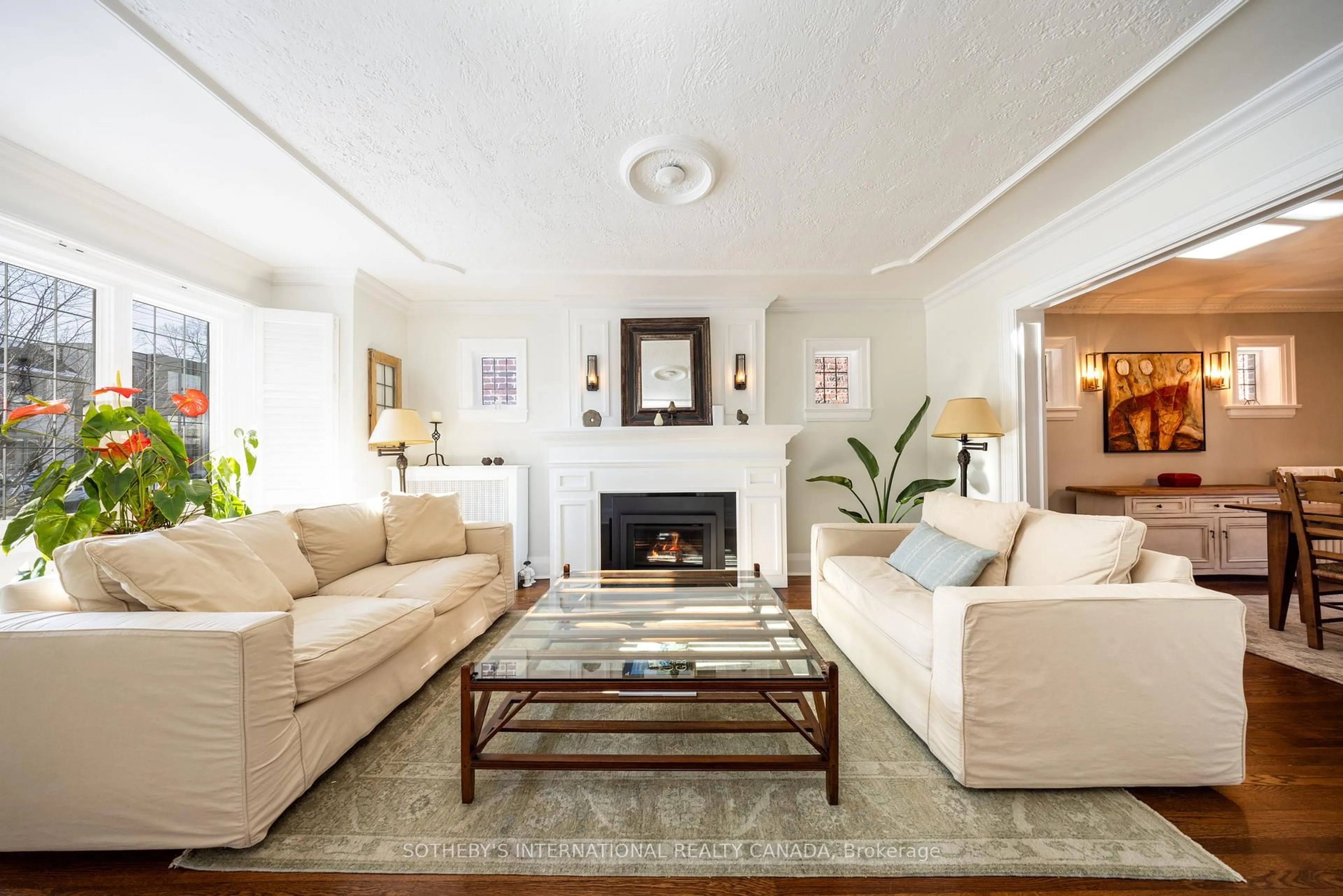 Living room with furniture, unknown for 190 Snowdon Ave, Toronto Ontario M4N 2B2