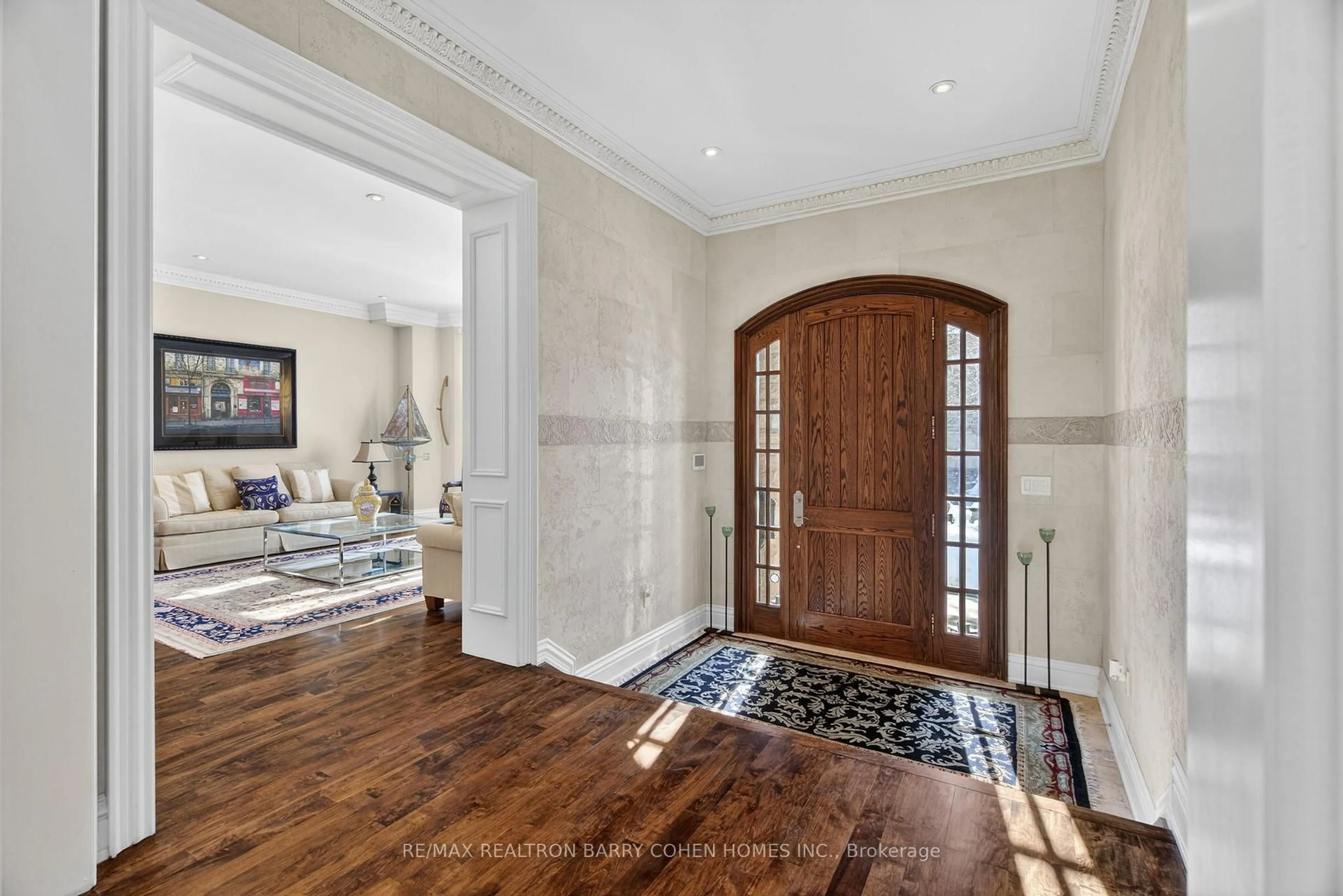 Indoor entryway for 80 Owen Blvd, Toronto Ontario M2P 1G3