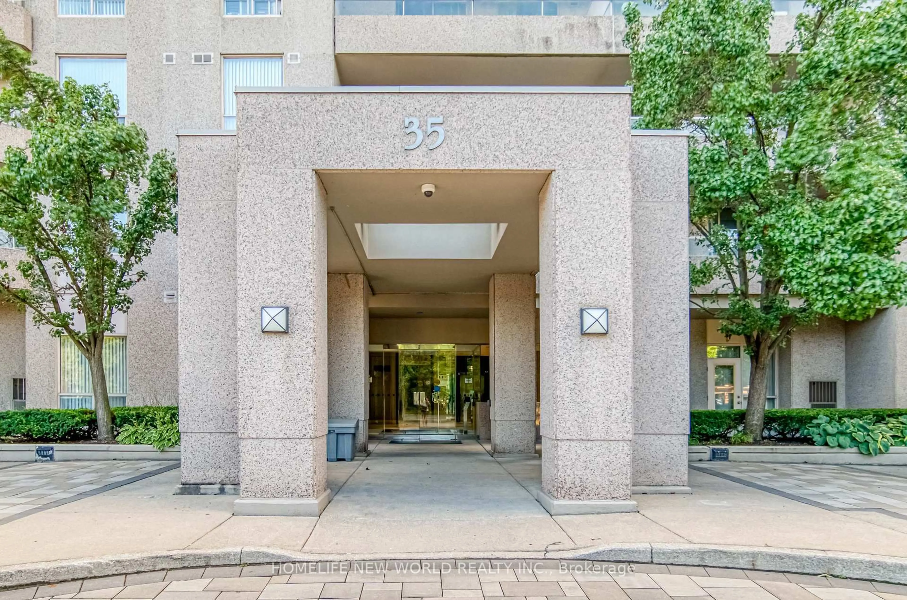 Indoor foyer for 35 Empress Ave #1908, Toronto Ontario M2N 3T2