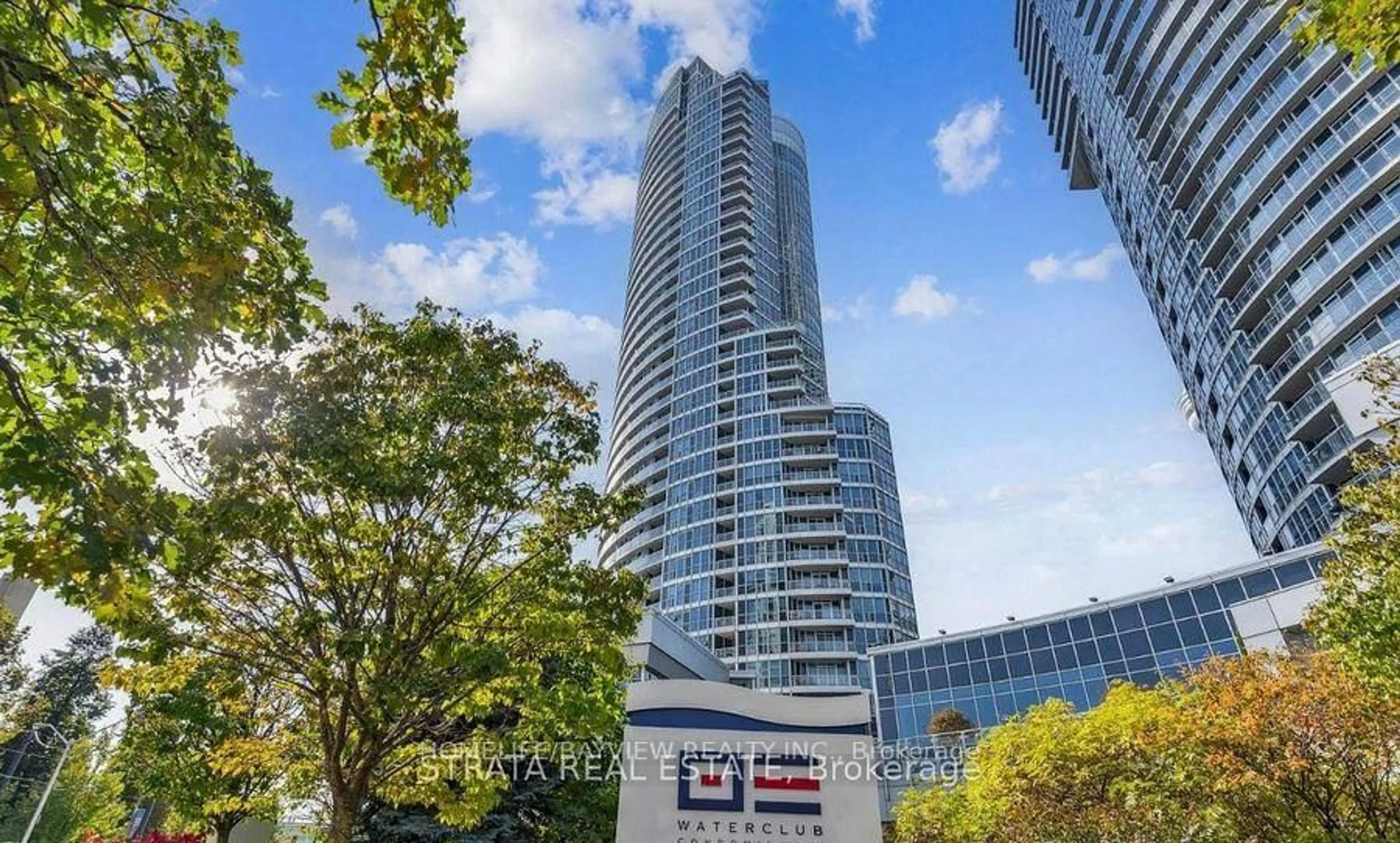 Unknown for 208 queens Quay #701, Toronto Ontario M5J 2Y5