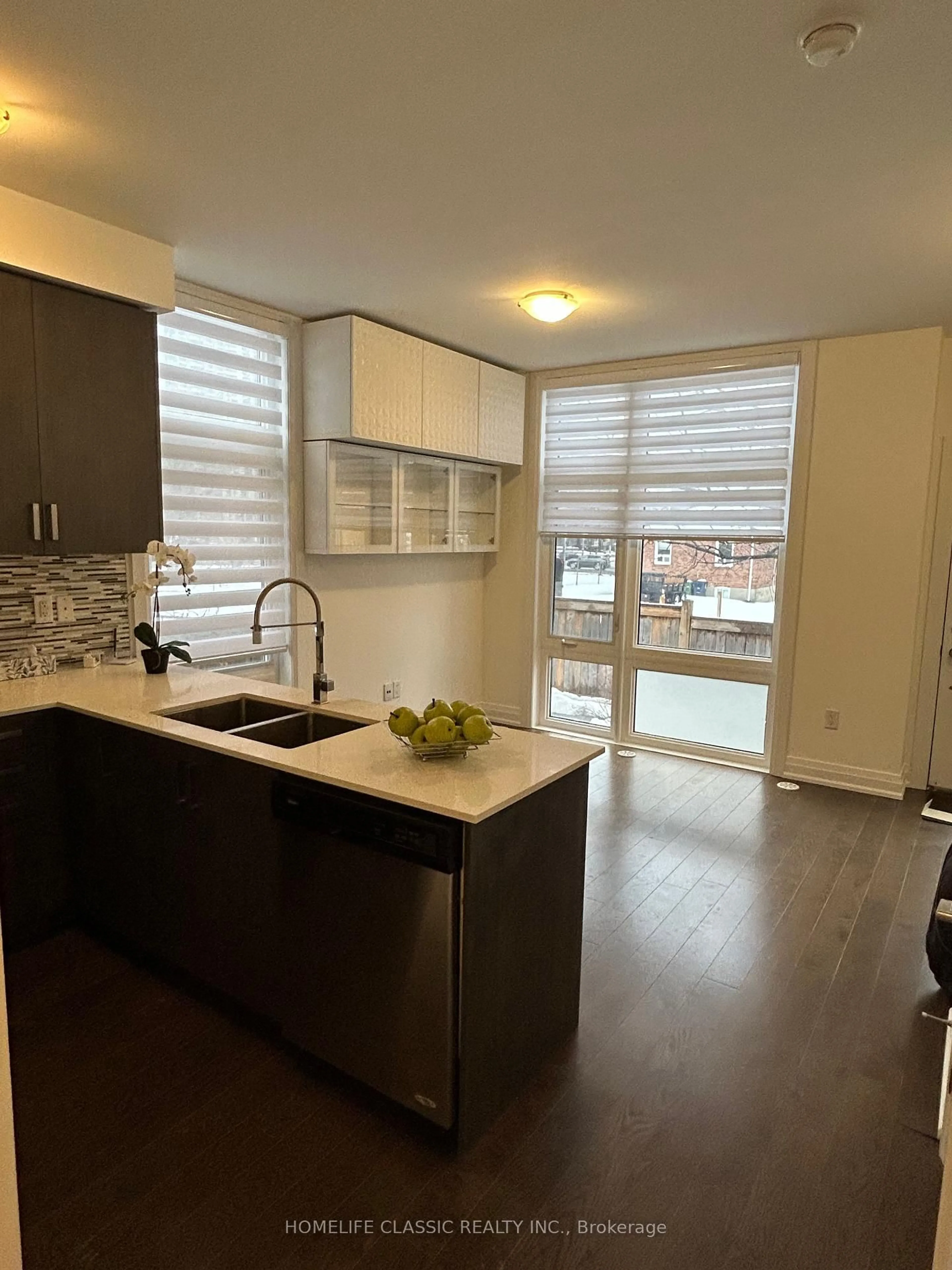 Open concept kitchen, unknown for 11 Eldora Ave #9, Toronto Ontario M2M 0B5