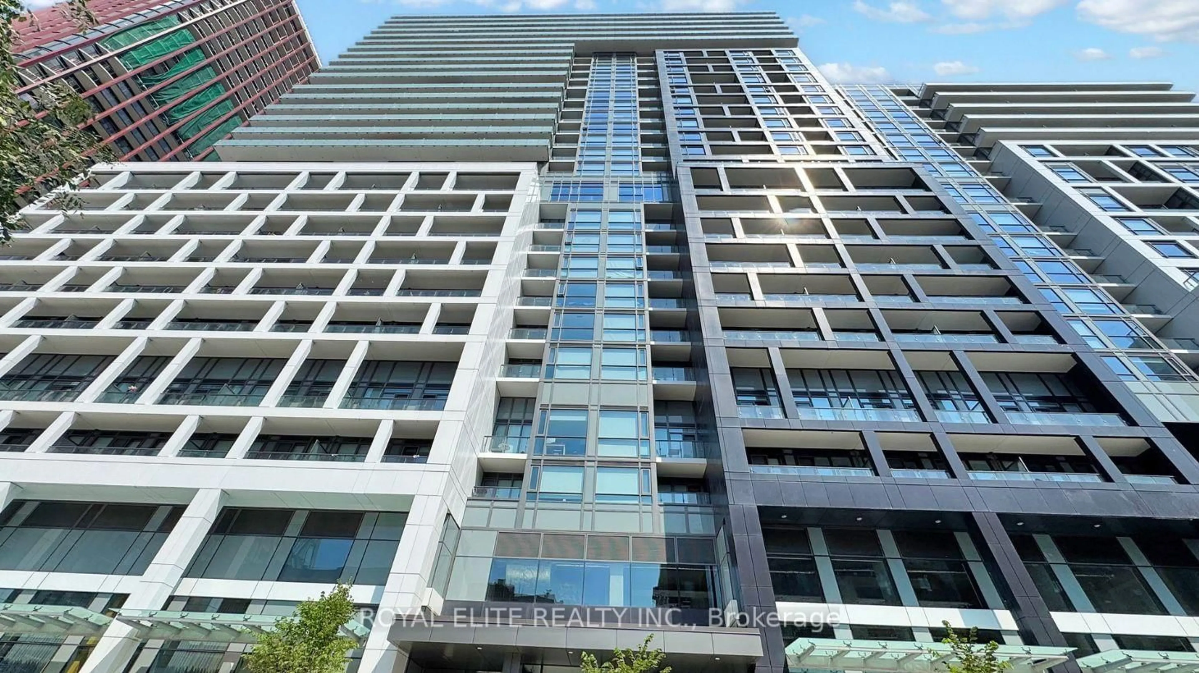 Indoor foyer for 135 Lower Sherbourne St #LPH2925, Toronto Ontario M5A 1Y4