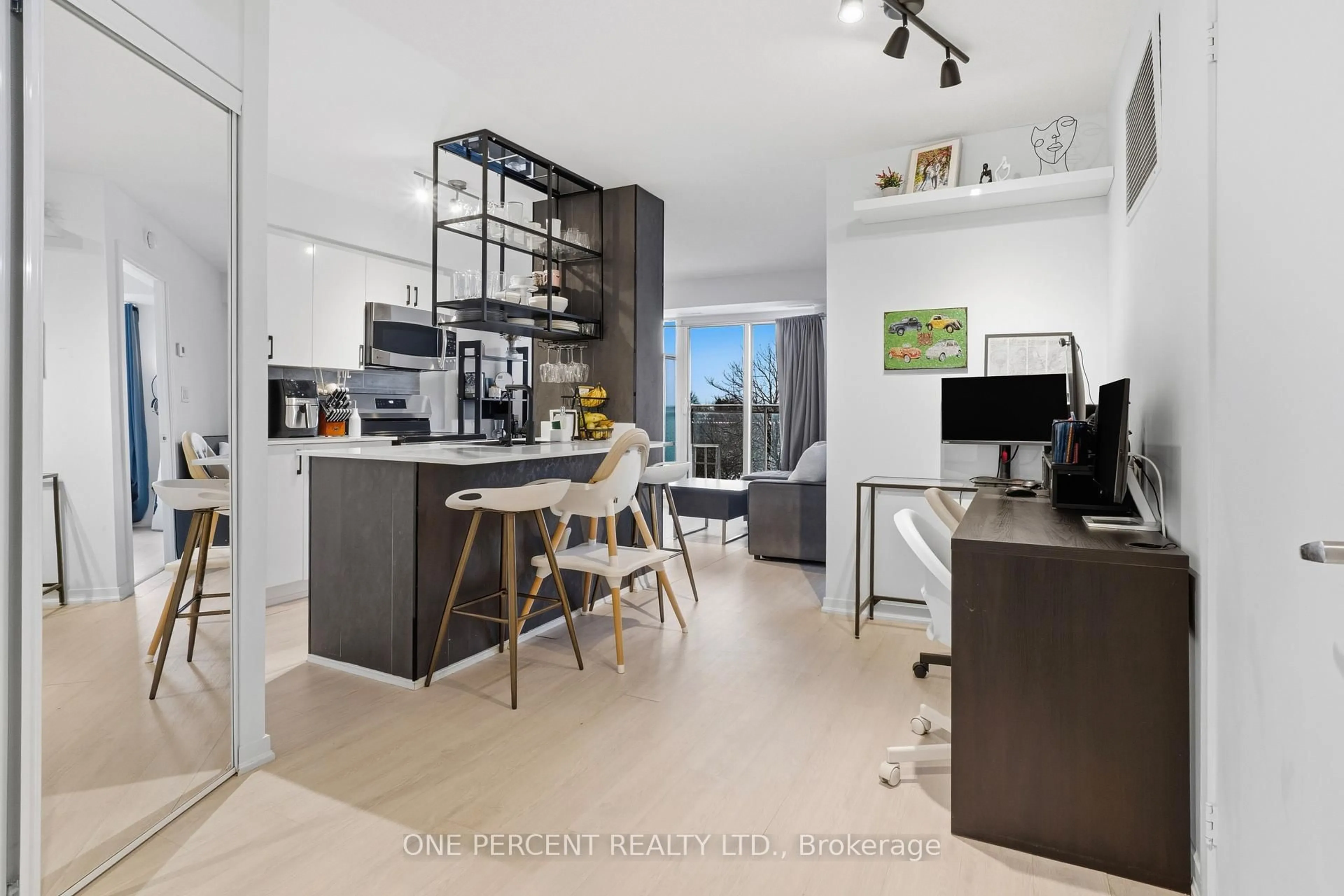 Open concept kitchen, unknown for 801 Sheppard Ave #511, Toronto Ontario M3H 0A8