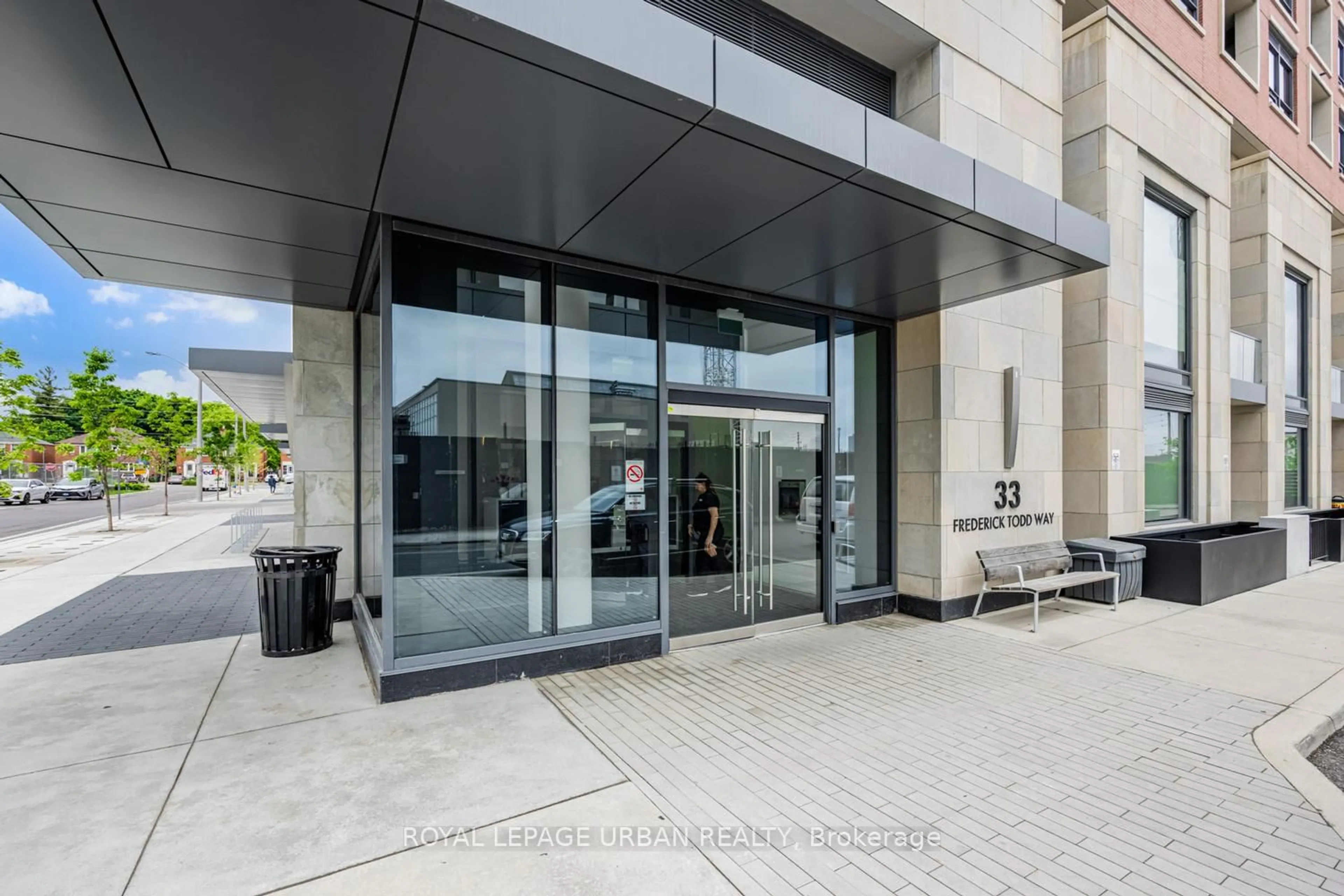 Indoor foyer for 33 Frederick Todd Way #505, Toronto Ontario M1S 2K2