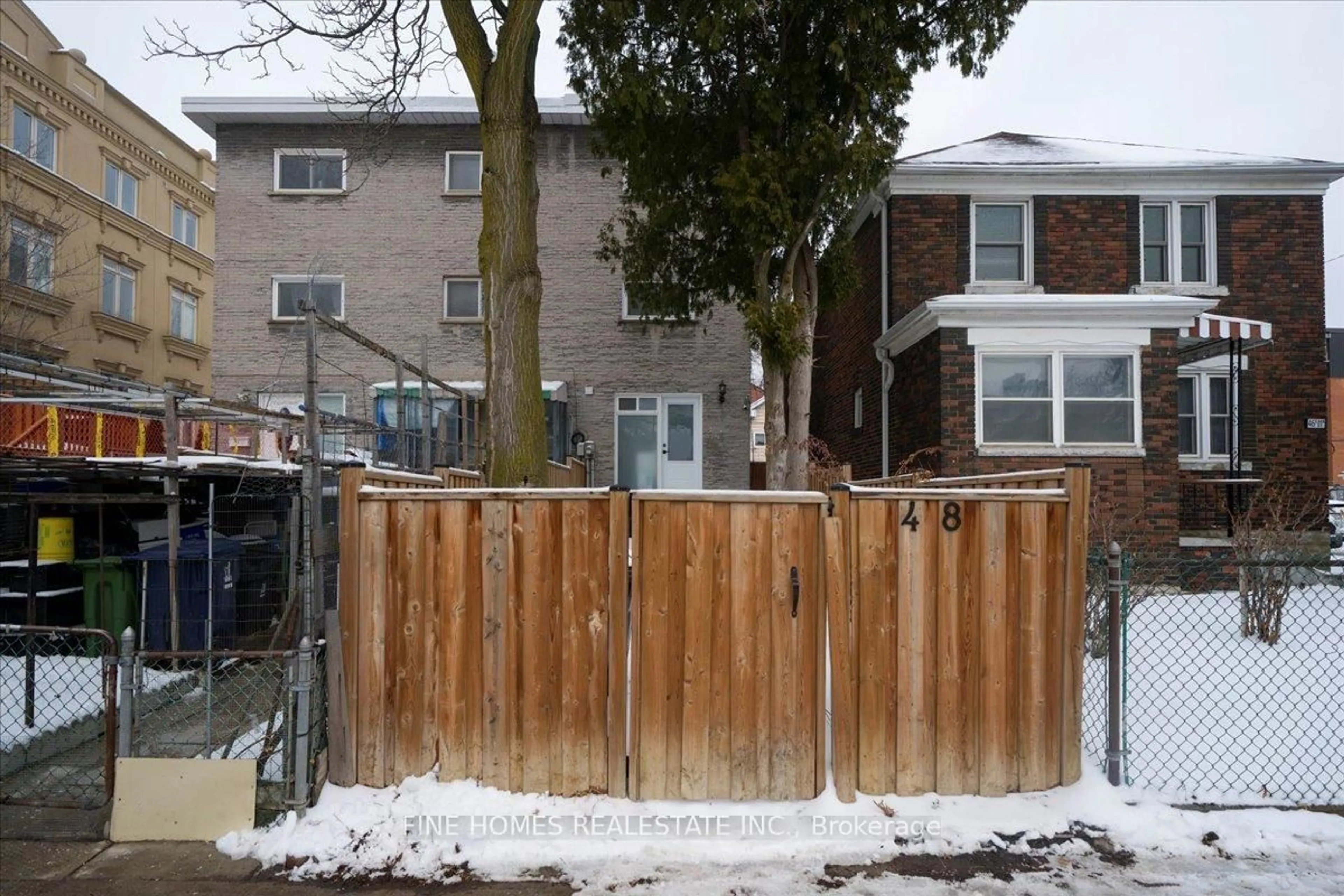 Unknown for 48 Carr St, Toronto Ontario M5T 1B7