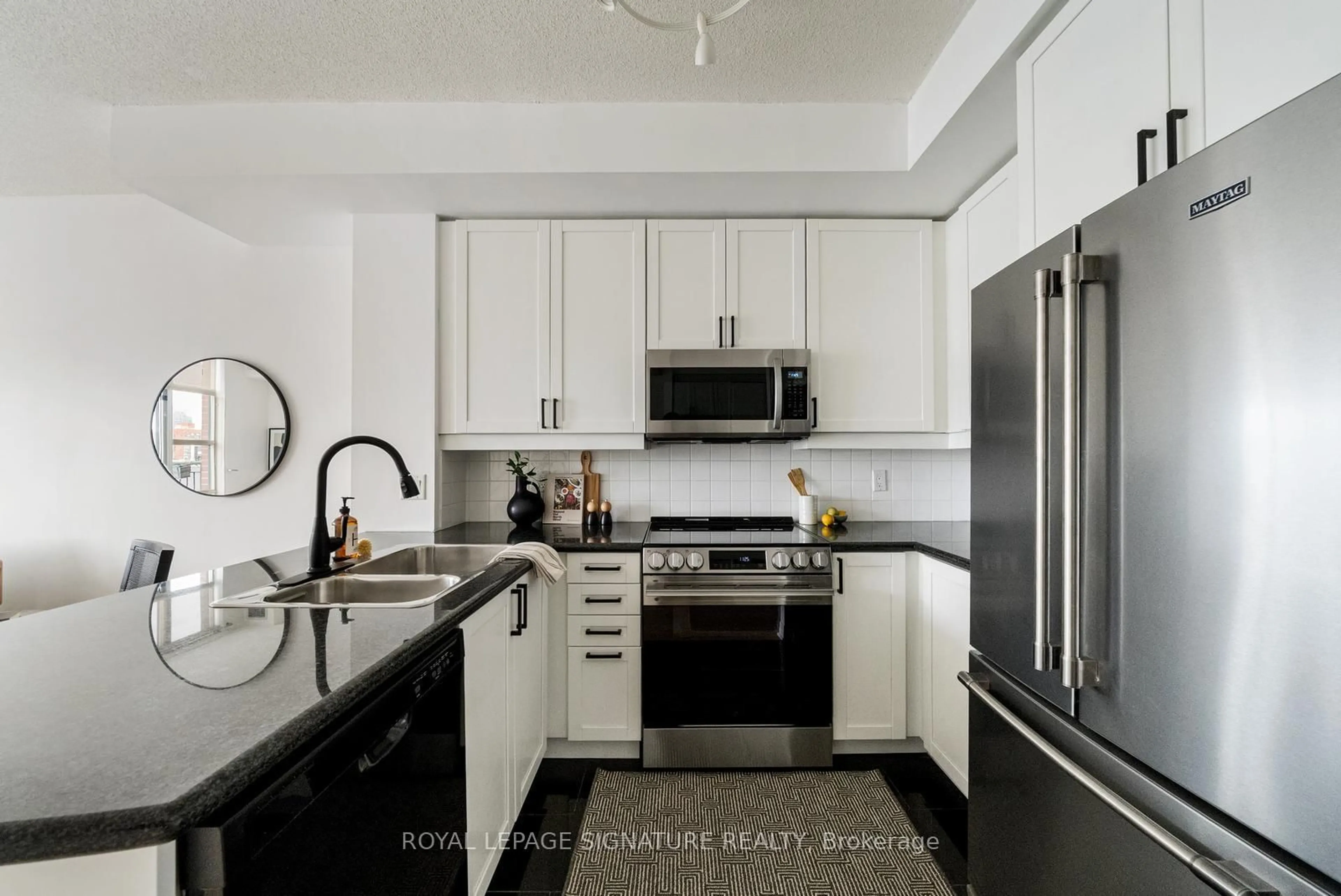 Unknown for 901 Queen St #PH 612, Toronto Ontario M6J 3X4