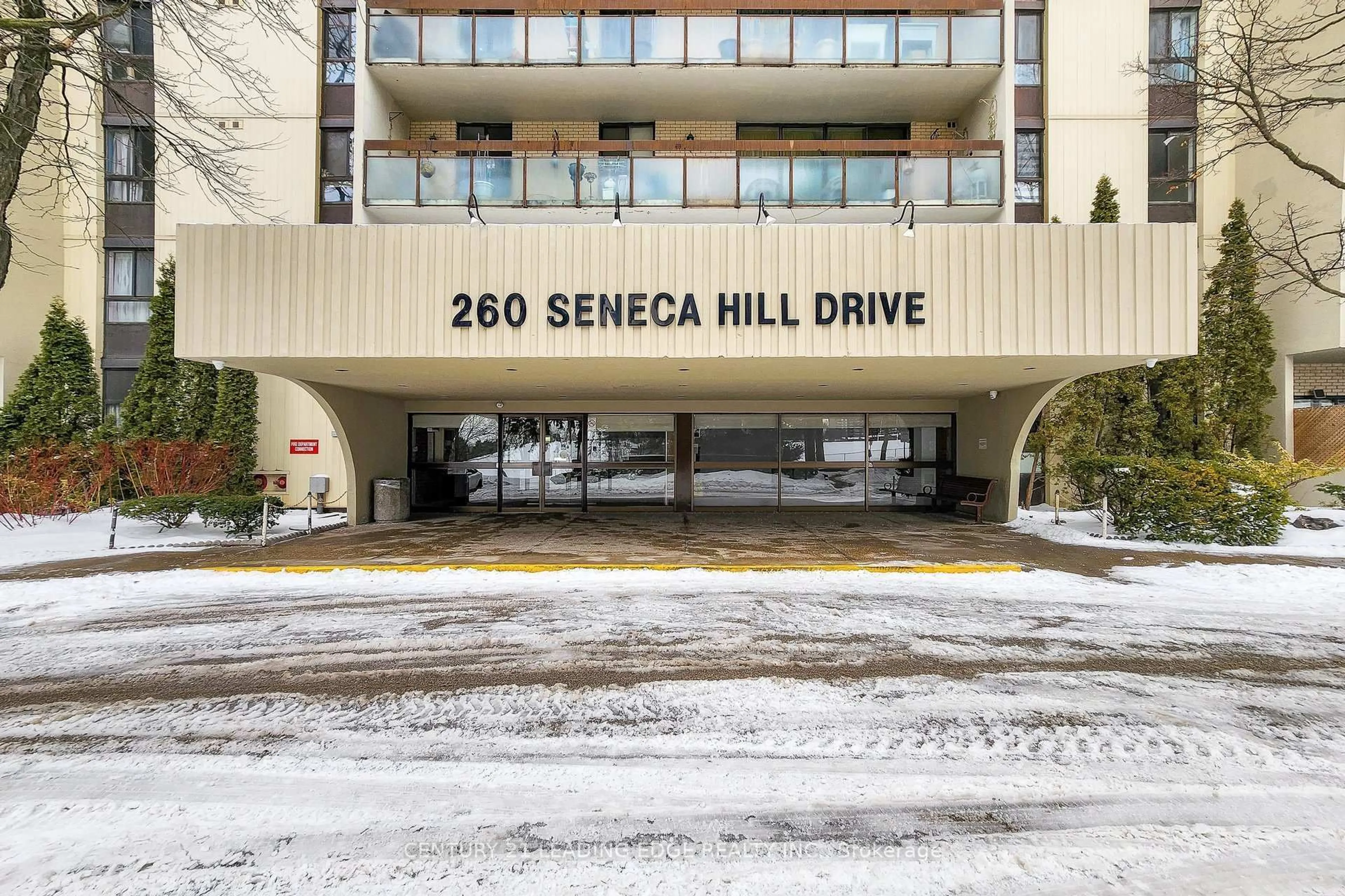 Indoor foyer for 260 Seneca Hill Dr #1604, Toronto Ontario M2J 4S6
