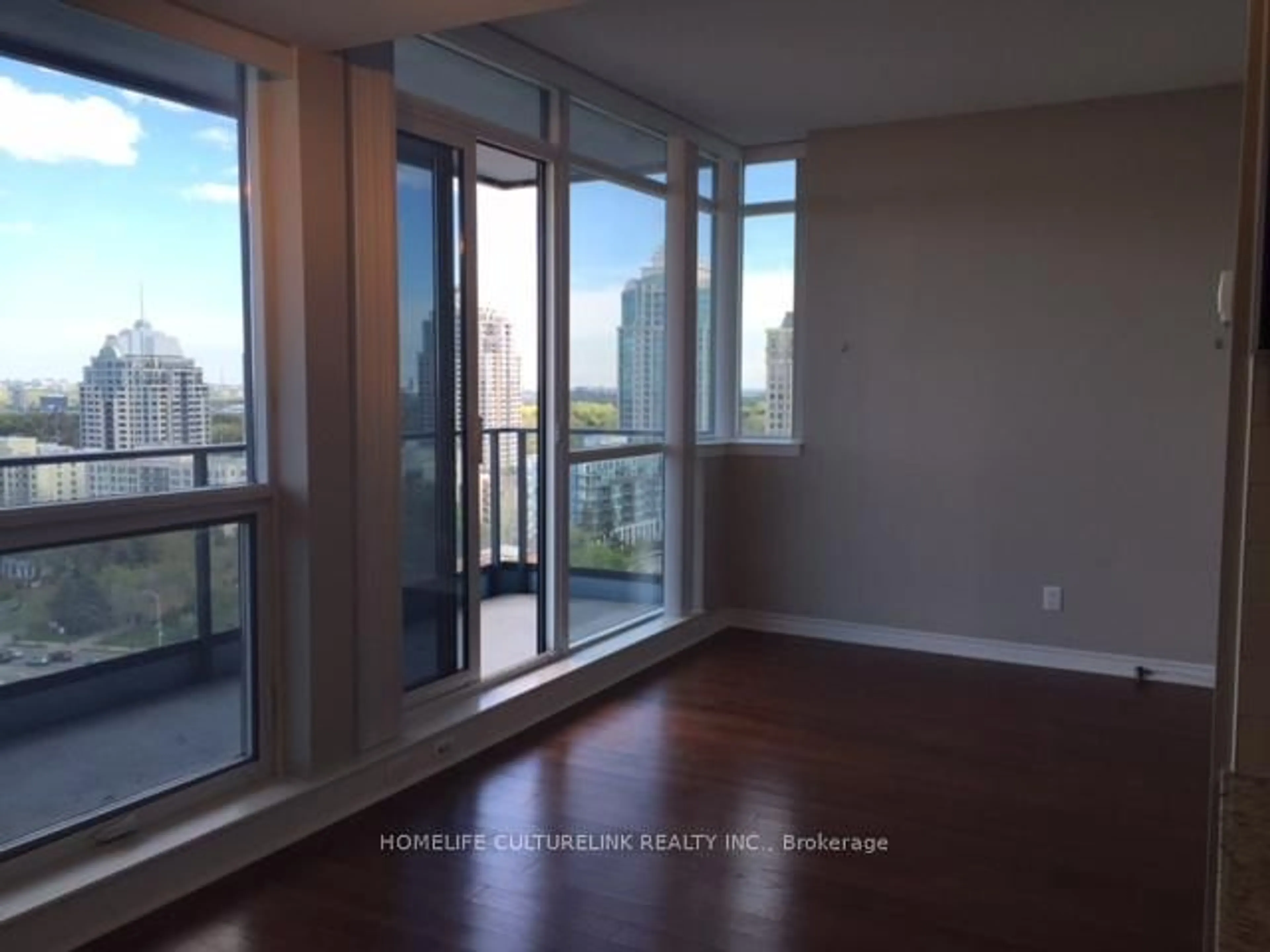 A pic of a room for 2885 Bayview Ave #1323, Toronto Ontario M2N 6G4