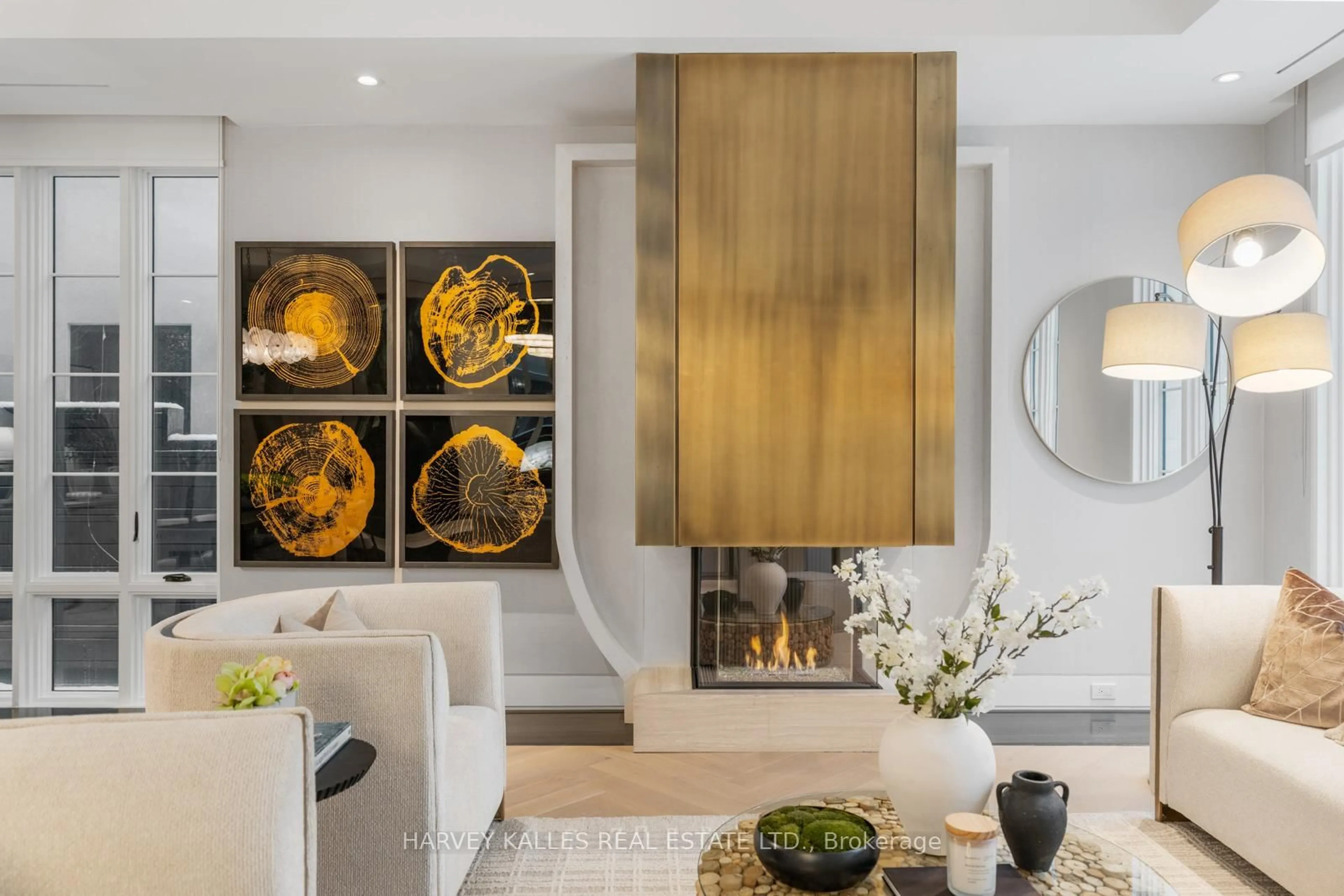 Unknown for 335 Lytton Blvd, Toronto Ontario M5N 1R9