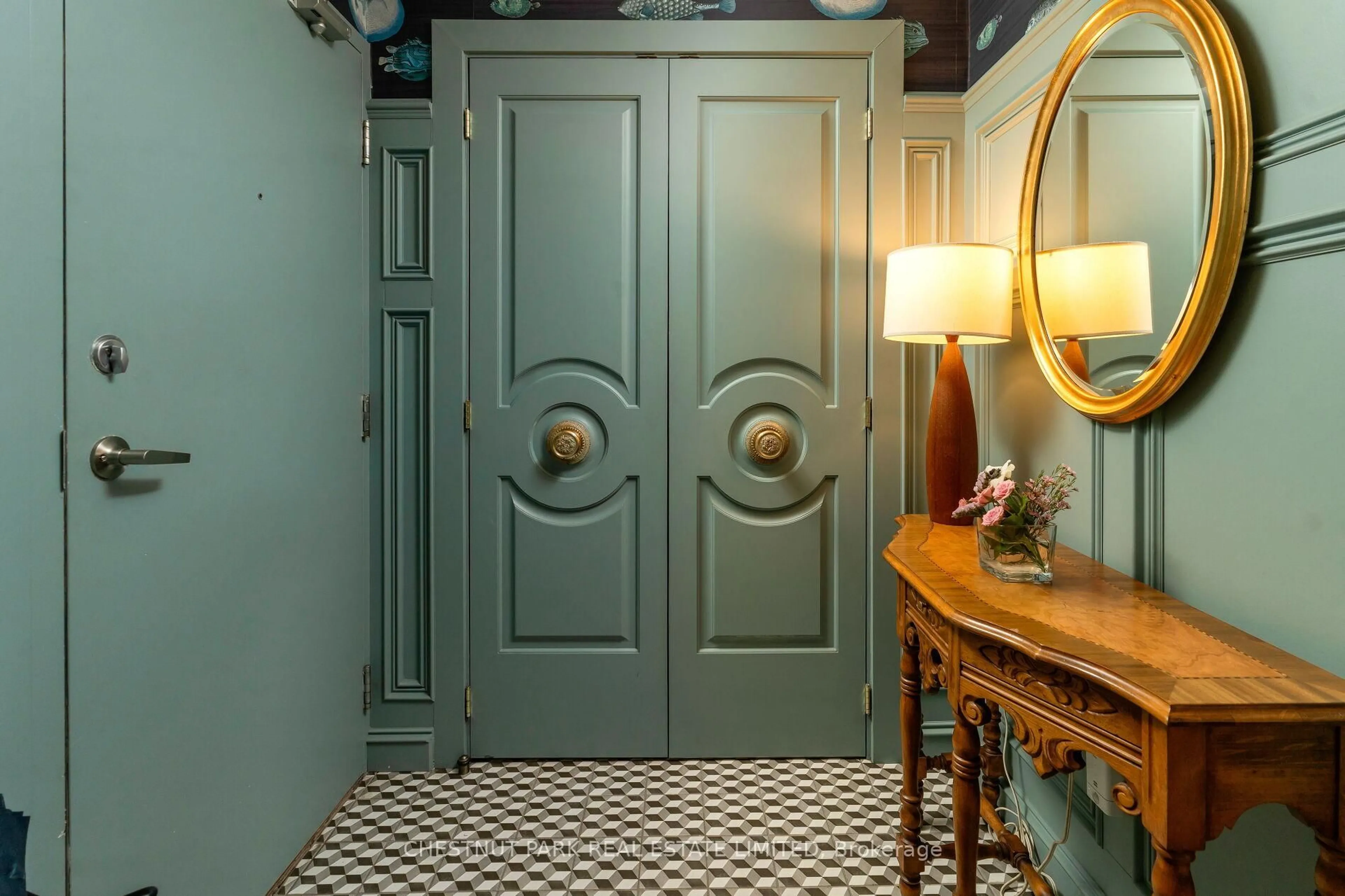 Indoor entryway for 10 Navy Wharf Crt #709, Toronto Ontario M5V 3V2