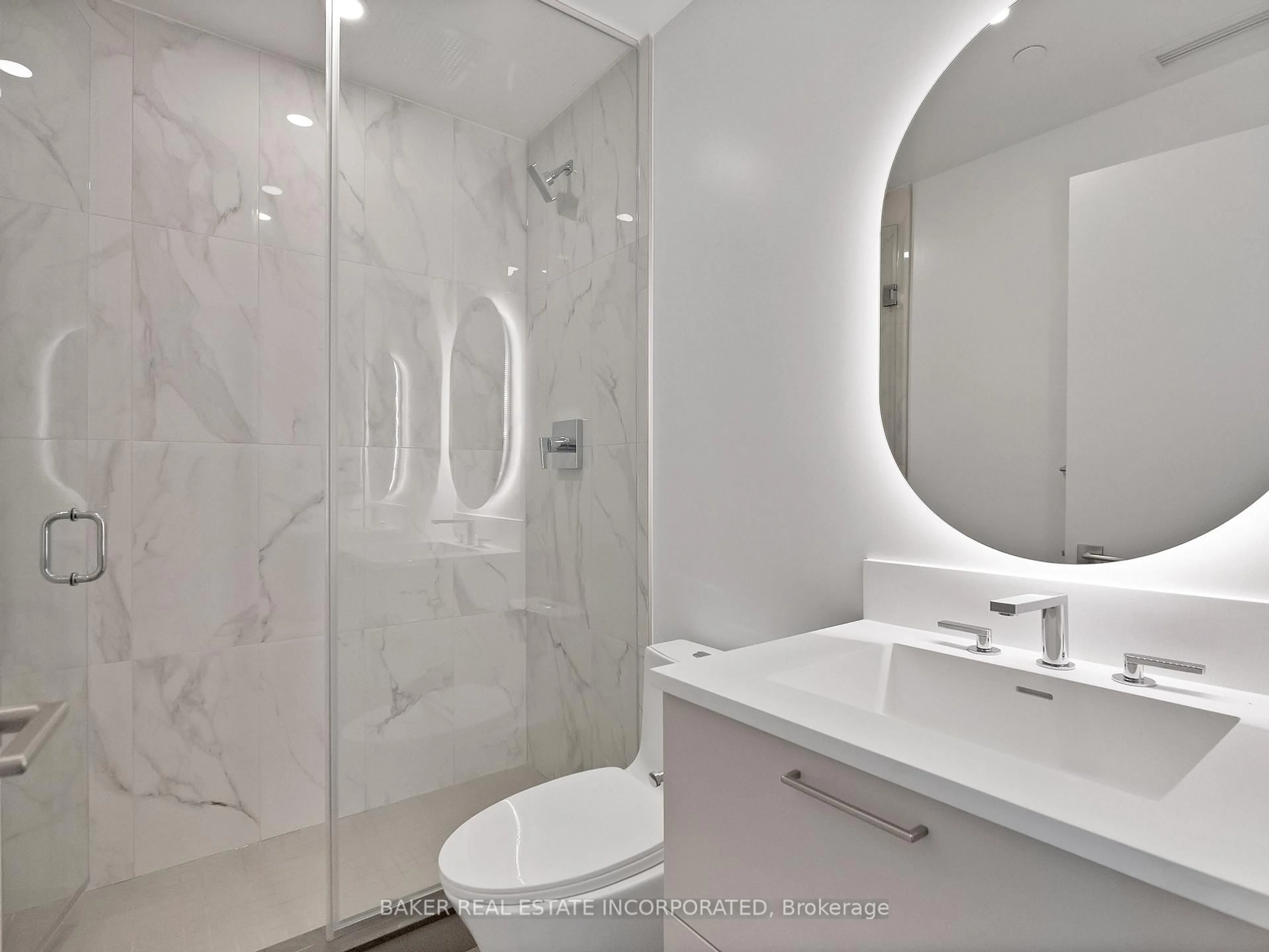 Contemporary bathroom, ceramic/tile floor for 36 Olive Ave #2602, Toronto Ontario M2N 0M4