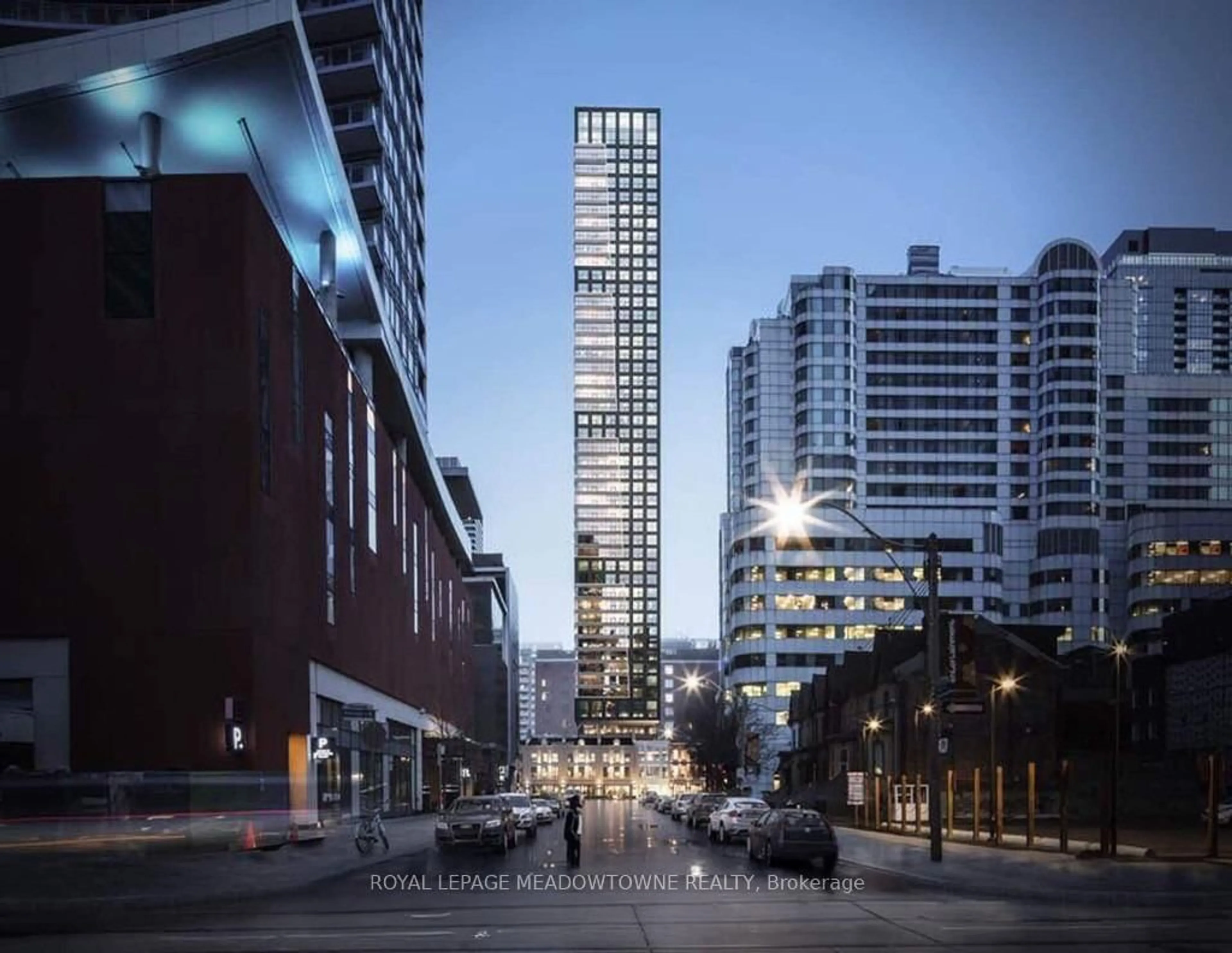 Blurry image for 327 King St #604, Toronto Ontario M5V 0W7