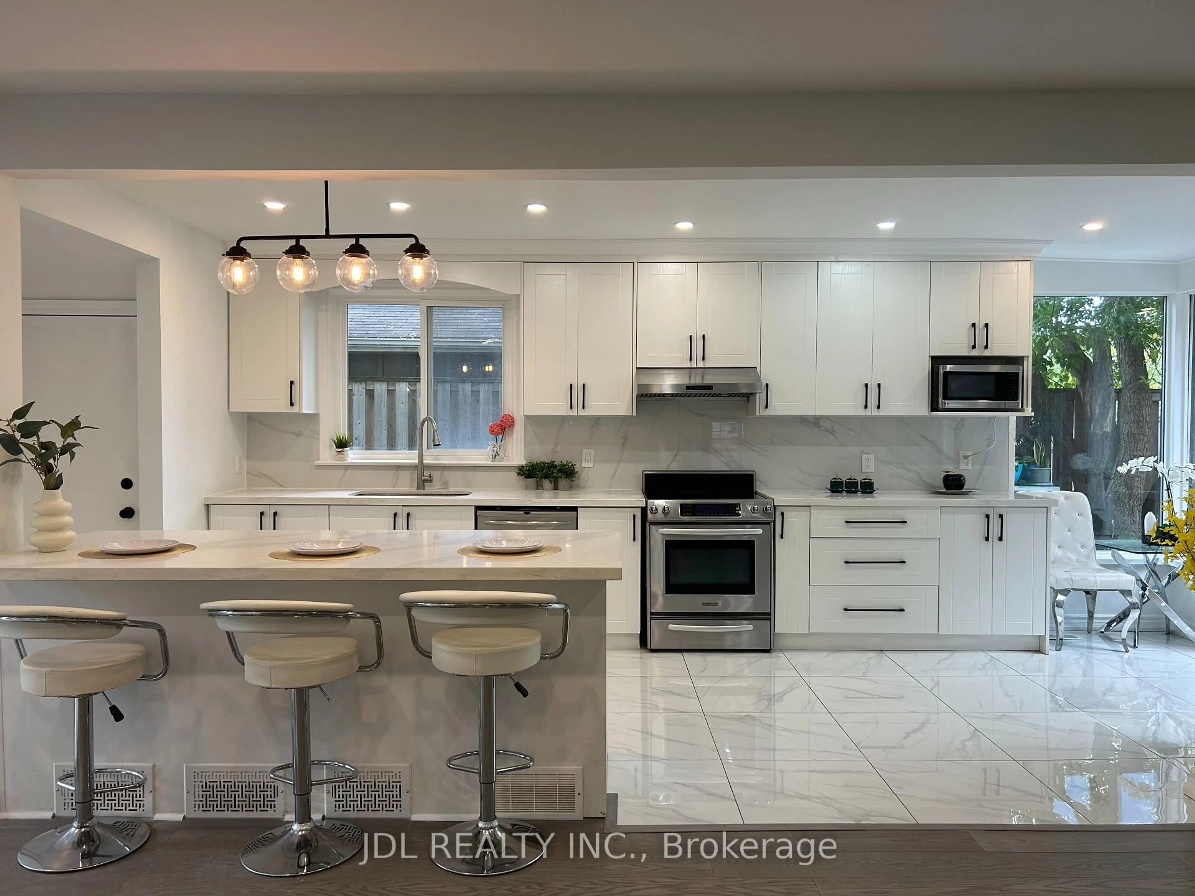 Contemporary kitchen, ceramic/tile floor for 18 Cadillac Ave Ave, Toronto Ontario M3H 1R9