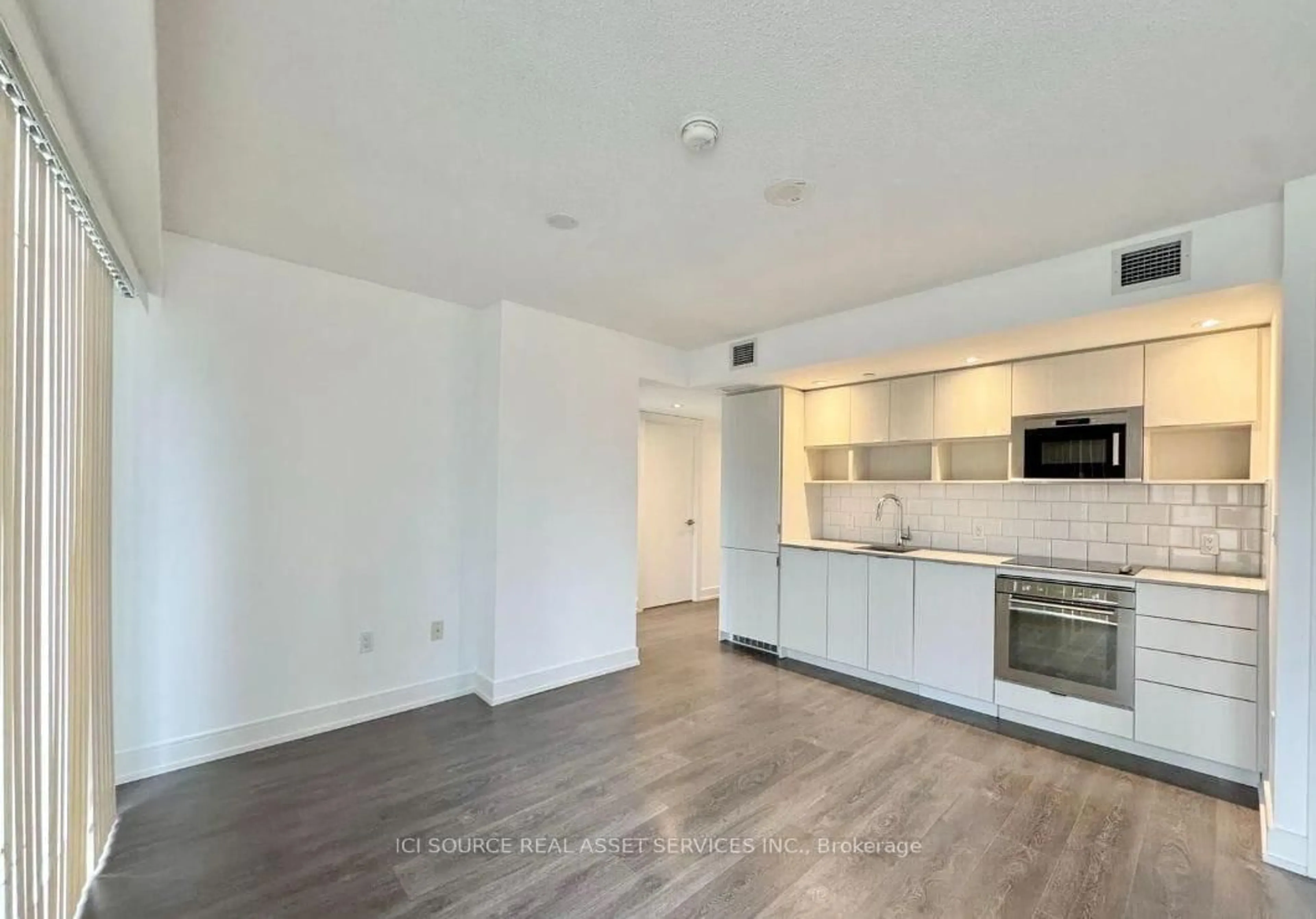 Open concept kitchen, unknown for 89 Mcgill St #1411, Toronto Ontario M5B 1H5