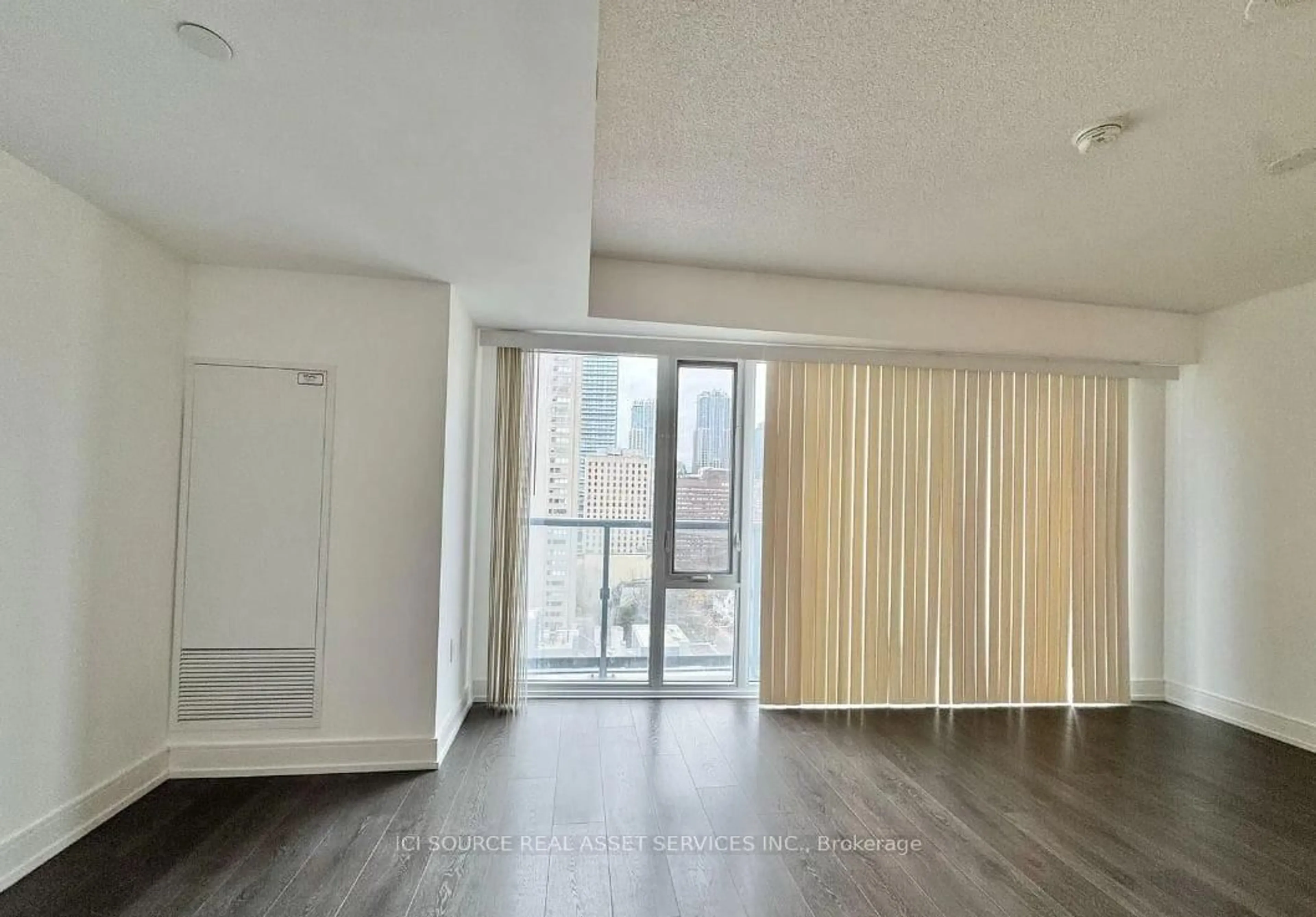 A pic of a room for 89 Mcgill St #1411, Toronto Ontario M5B 1H5