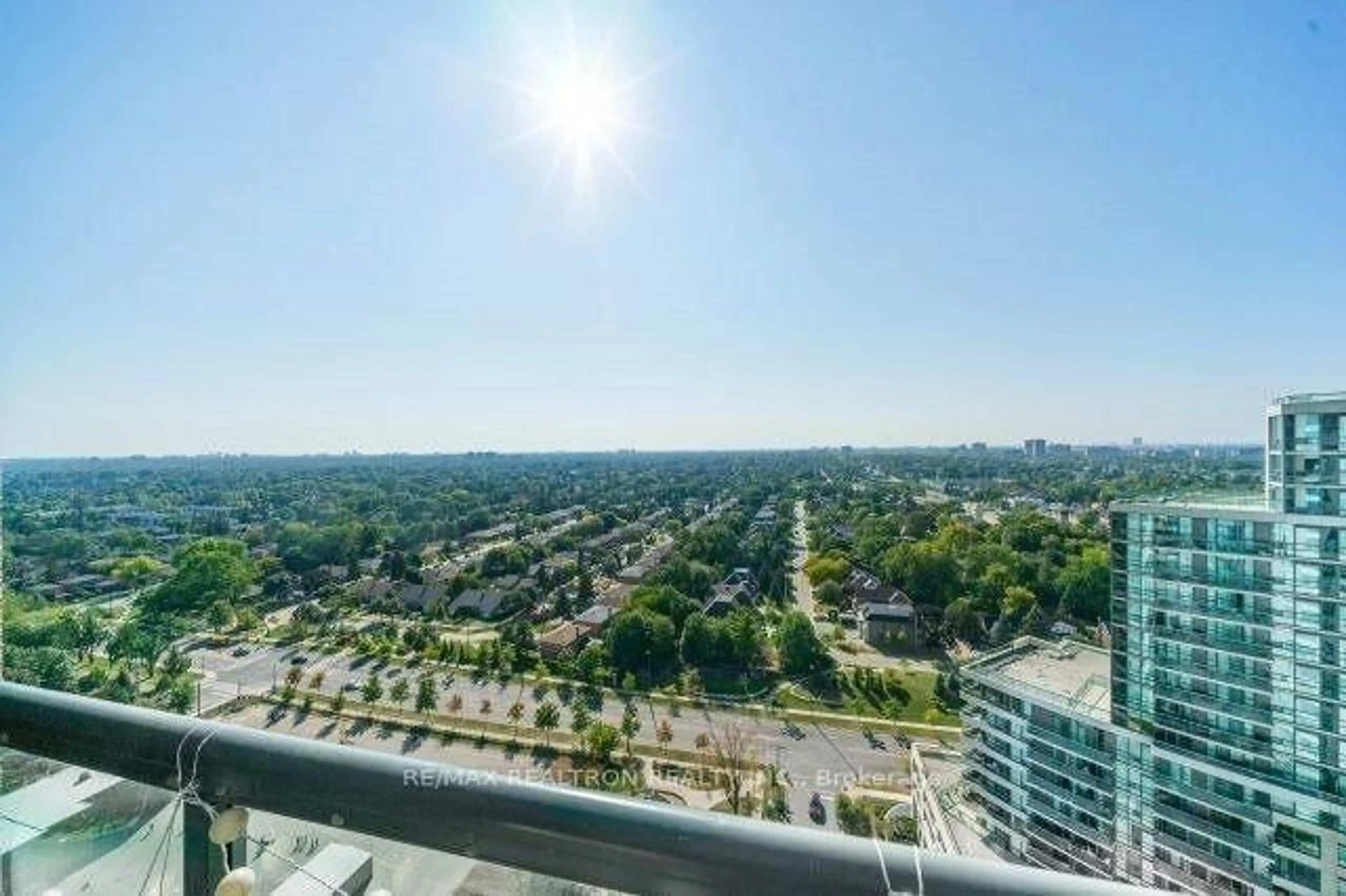 A pic from outside/outdoor area/front of a property/back of a property/a pic from drone, city buildings view from balcony for 23 Lorraine Dr #Uph5, Toronto Ontario M2N 6Z5