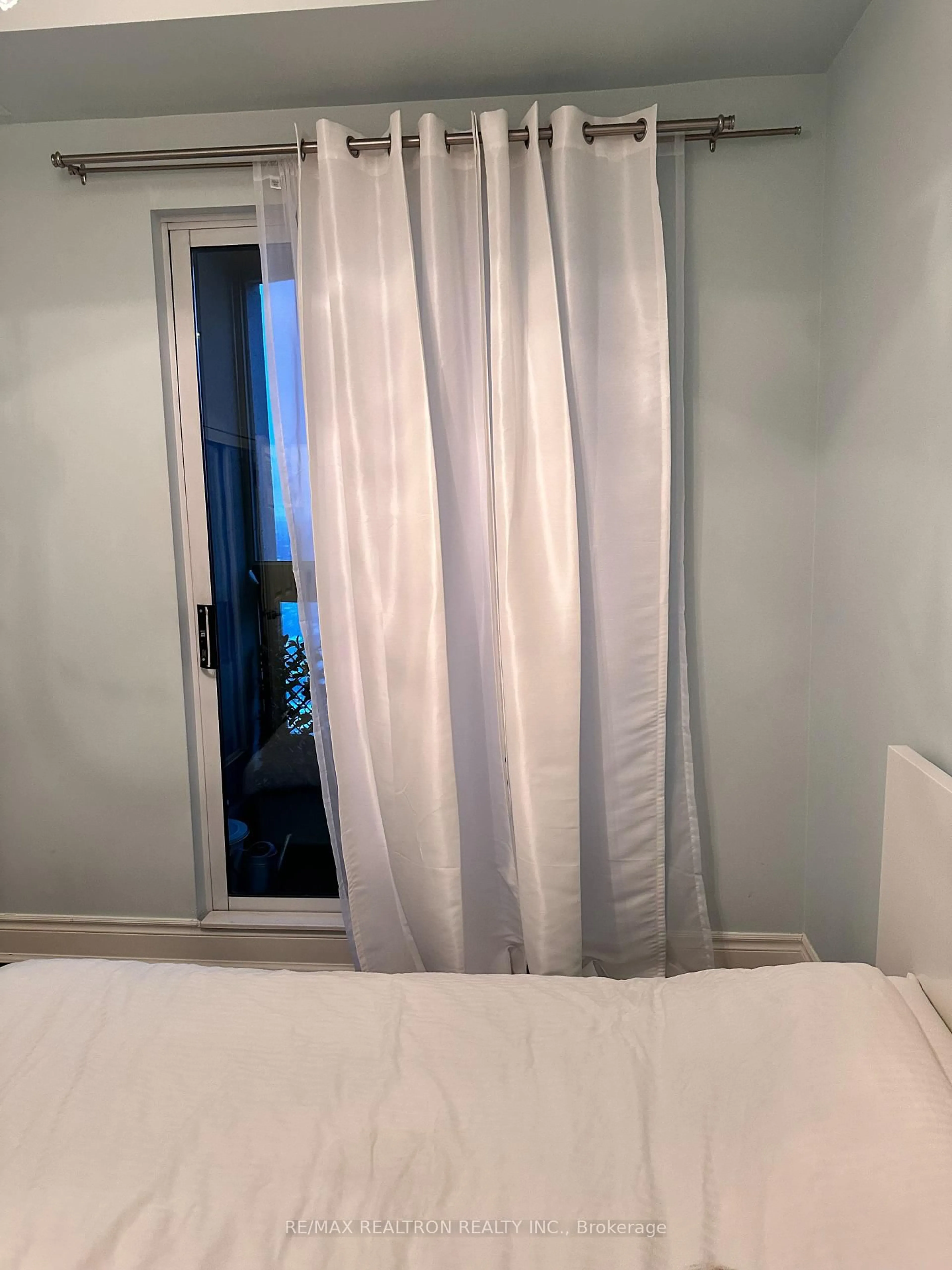 A pic of a room for 23 Lorraine Dr #Uph5, Toronto Ontario M2N 6Z5